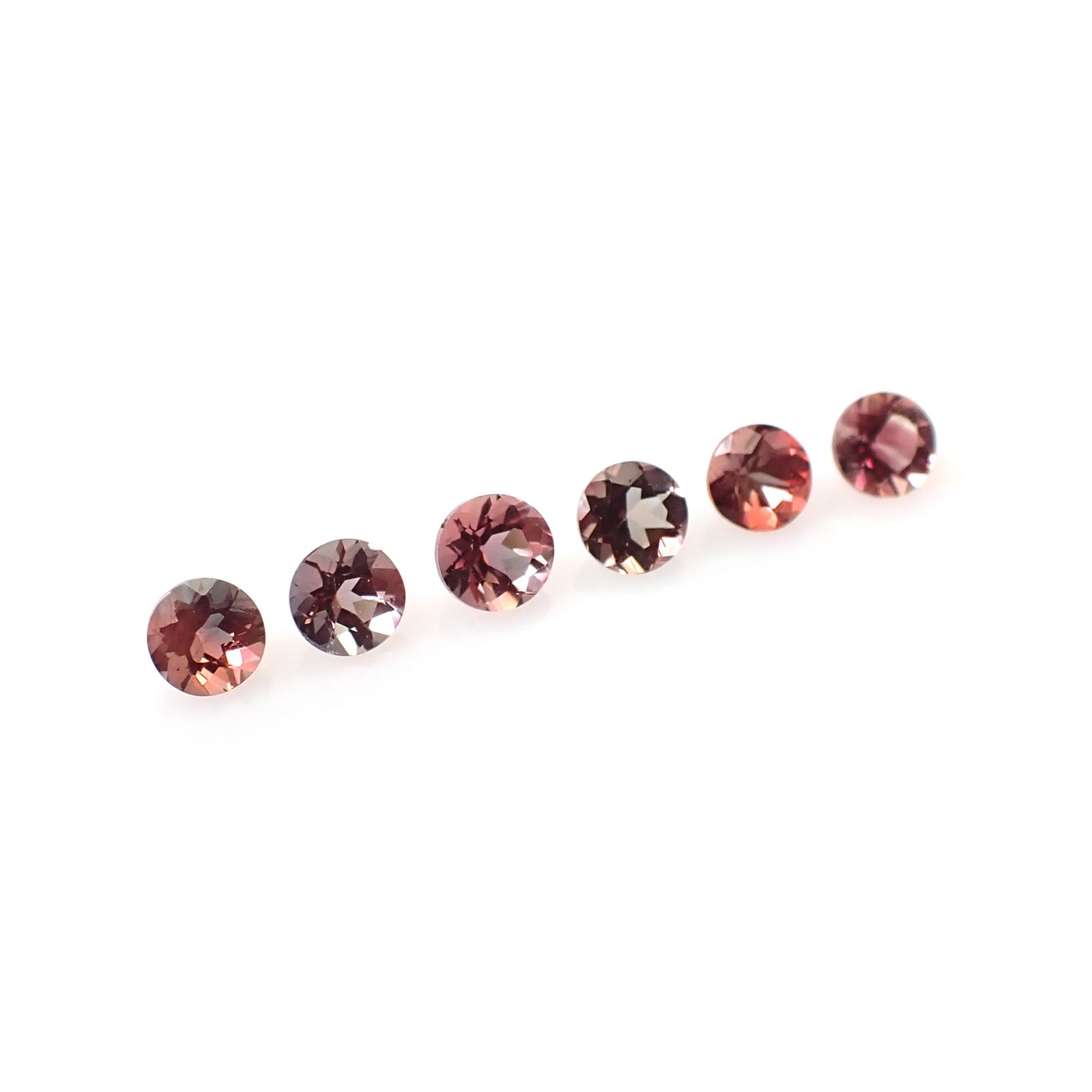 <ランダムセレクト1個販売>バイカラーアンデシン モンゴル産 約0.10ct [250129742-PAC]3x3mm前後