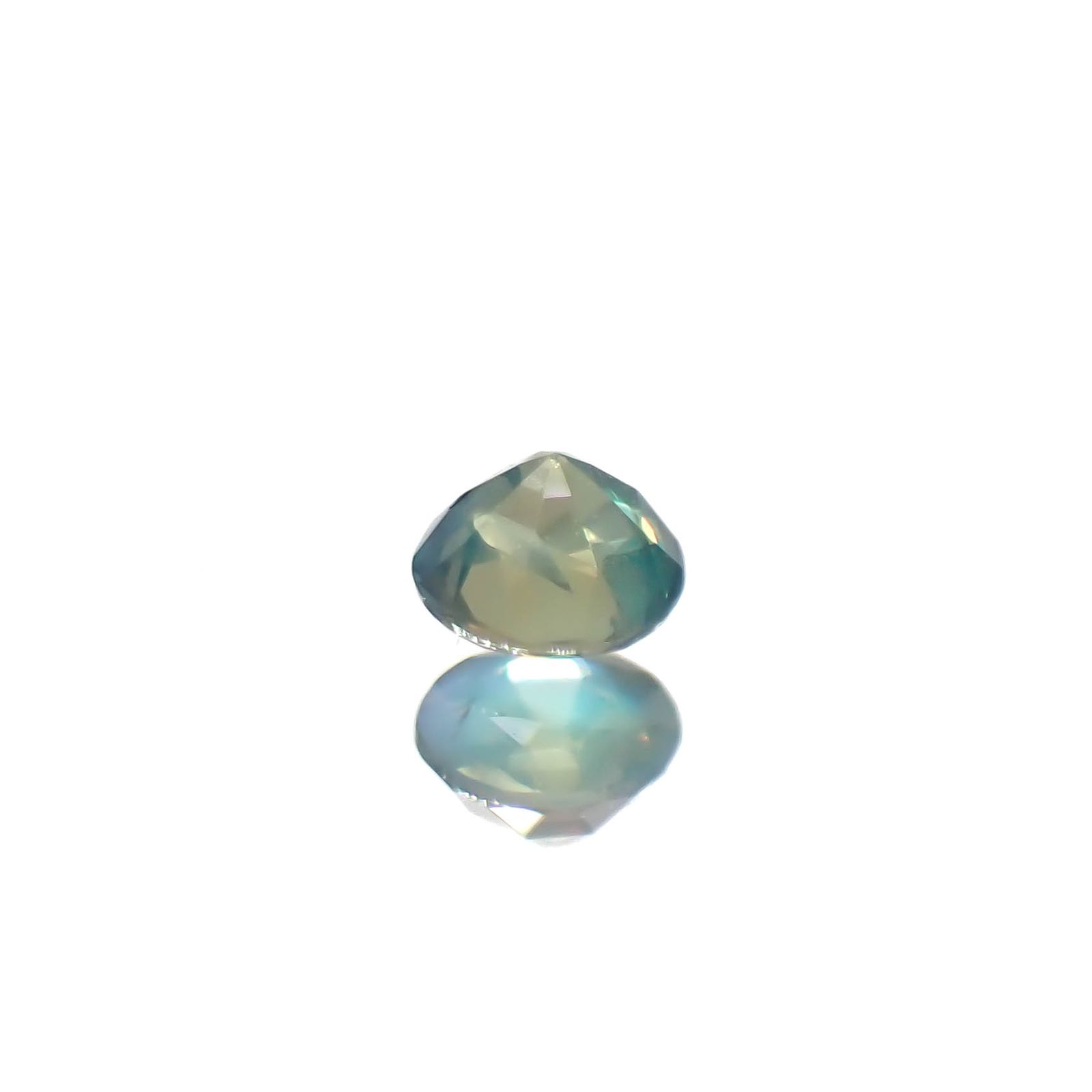 アレキサンドライト ブラジル産/EmeraldMains社製 0.070ct[240527625]2.5x2.5mm前後