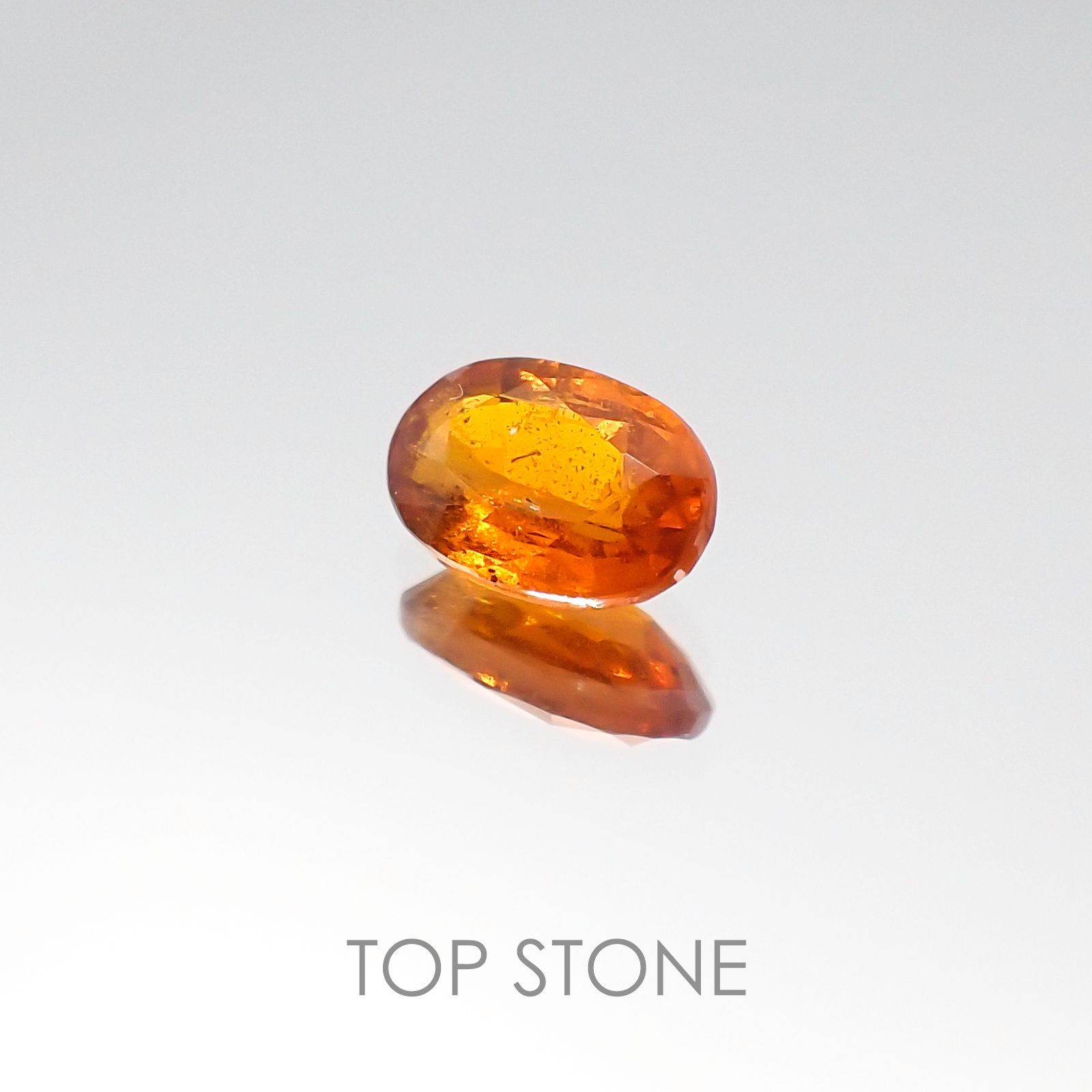オレンジカイヤナイト タンザニア産 ルース 0.55ct[20096007]6.1×4.1mm前後