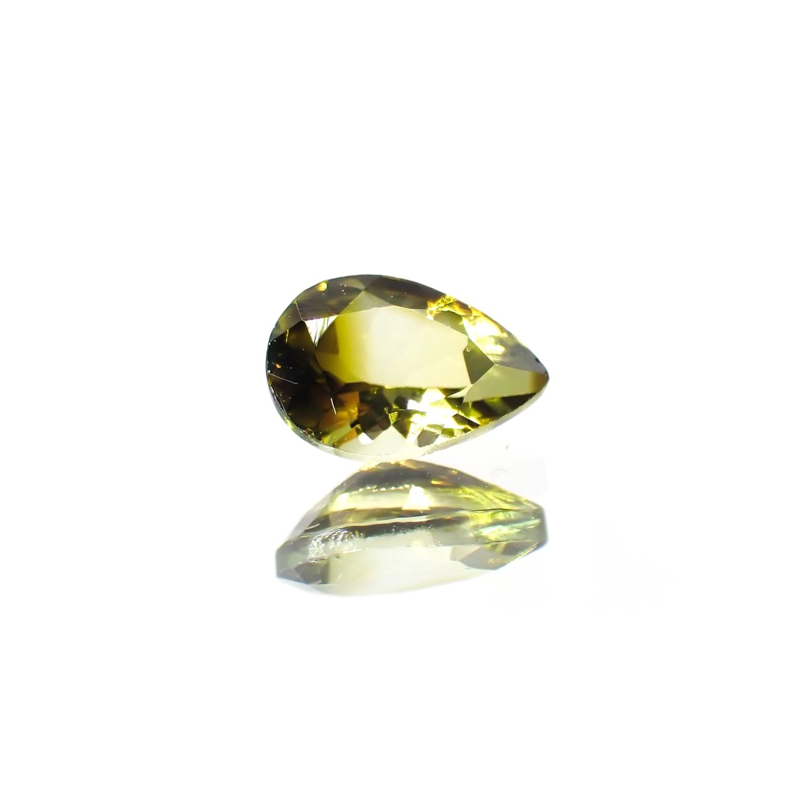 バイカラートルマリン(宝石名バイカラー・トルマリン) ブラジル/アフリカ産 0.56ct 識別済[211013574]6.6×4.5mm前後