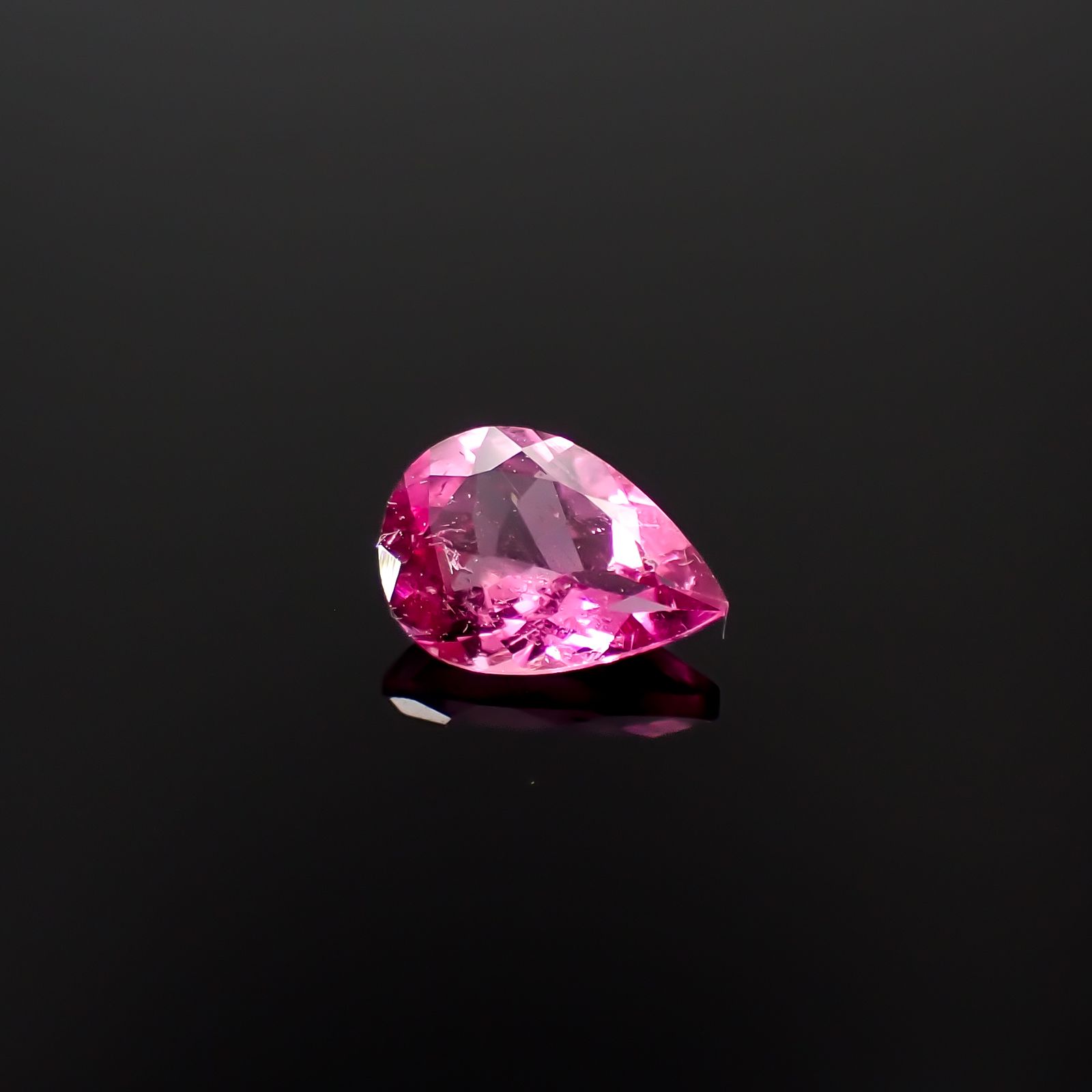 ルベライト ブラジル産 0.60ct[240628086]7.1x5mm前後