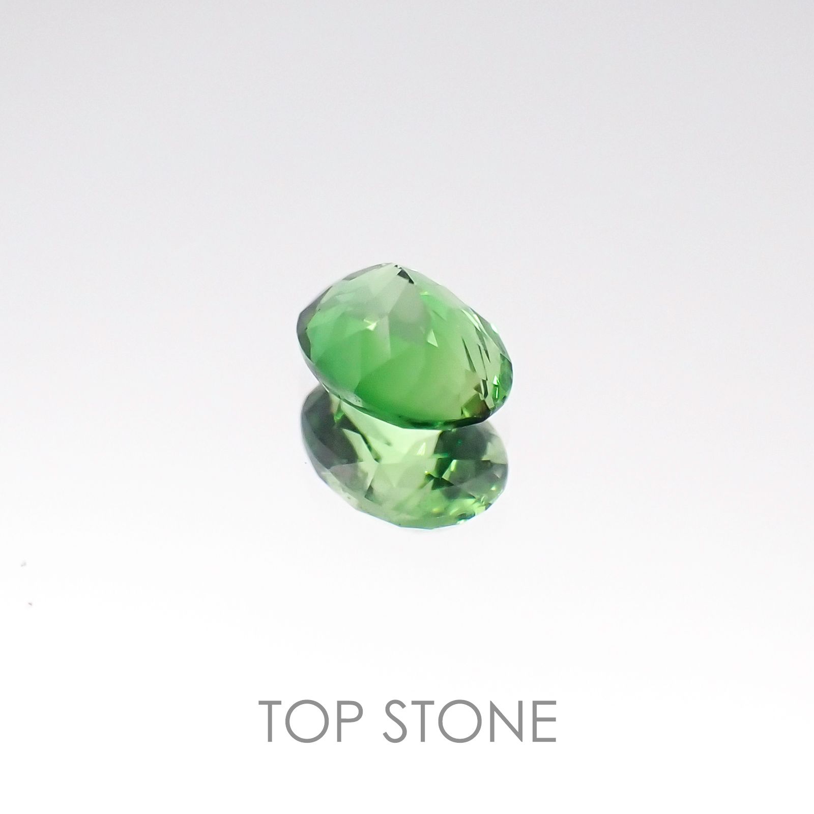 クロムトルマリン(宝石名クロム・トルマリン) タンザニア産 0.37ct 識別済[20096217]5.4×3.9mm前後