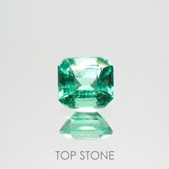 エメラルド(宝石名エメラルド) コロンビア産 0.22ct 識別済[20042277]4×3.8mm前後