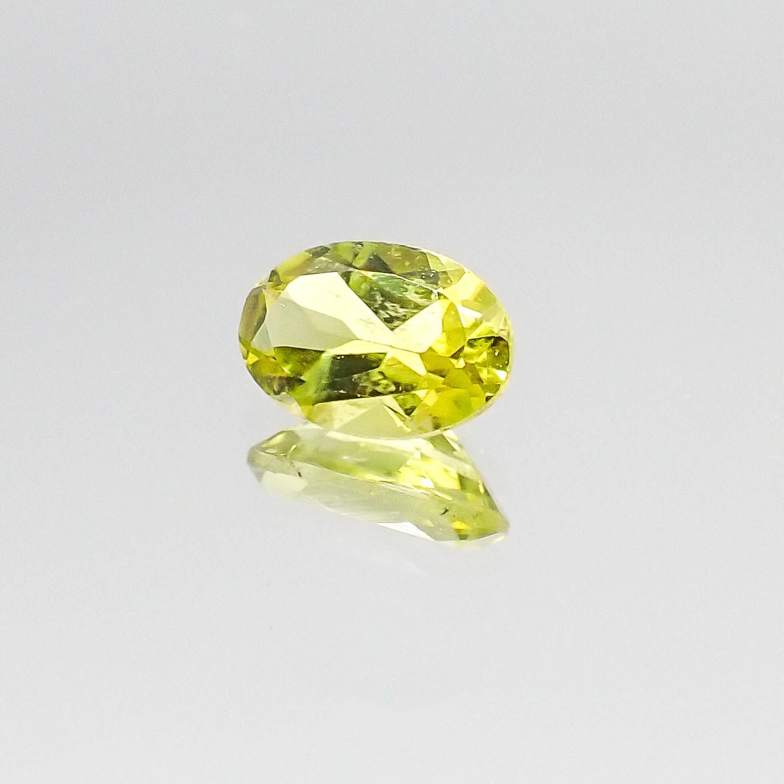 カナリートルマリン(宝石名トルマリン)ナイジェリア産 0.44ct 識別済[230522199]6x4mm前後