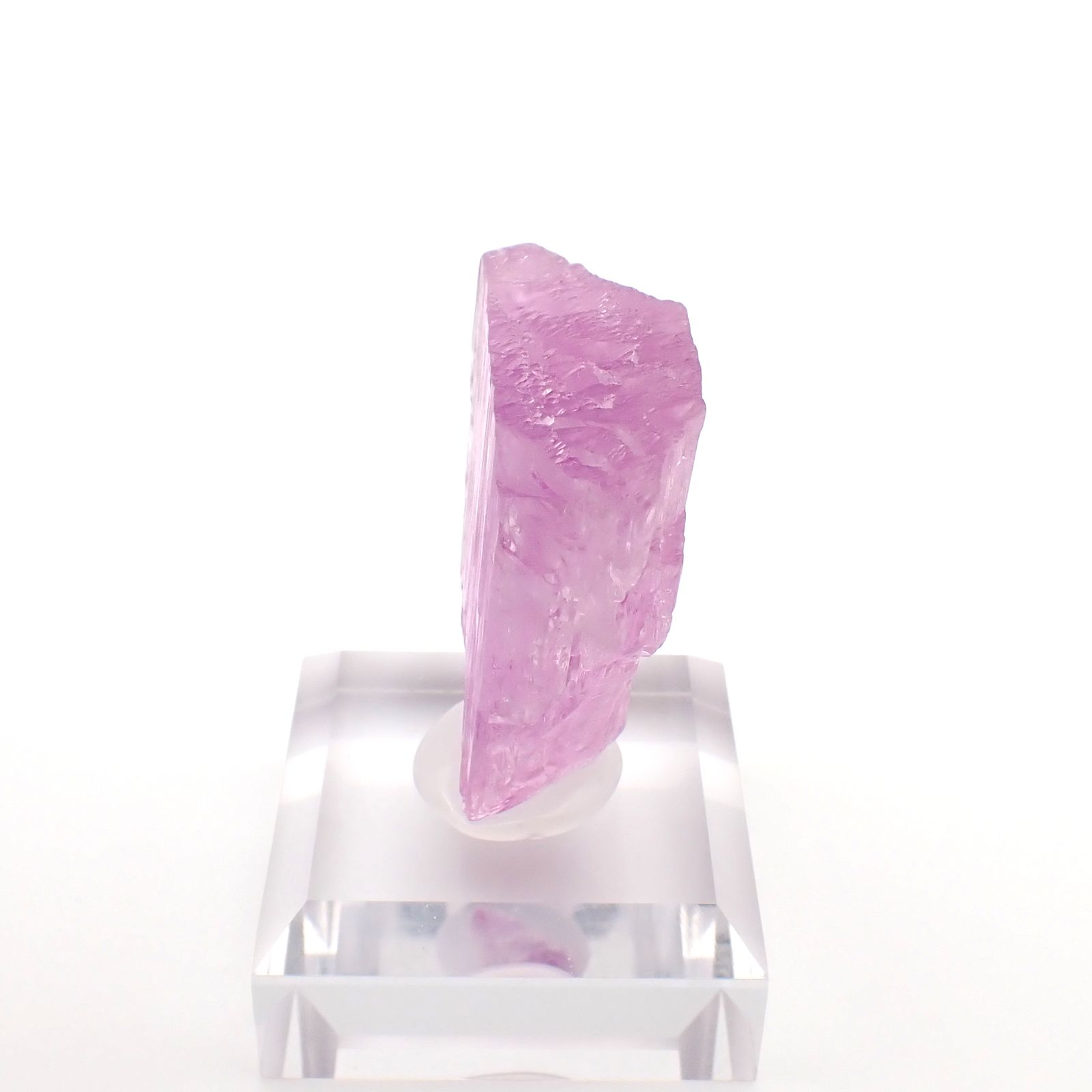 クンツァイト原石 アフガニスタン・ヌーリスターン州産 386.74ct(77.34g) / 44.9x18.7x51.9mm前後 [260832720]