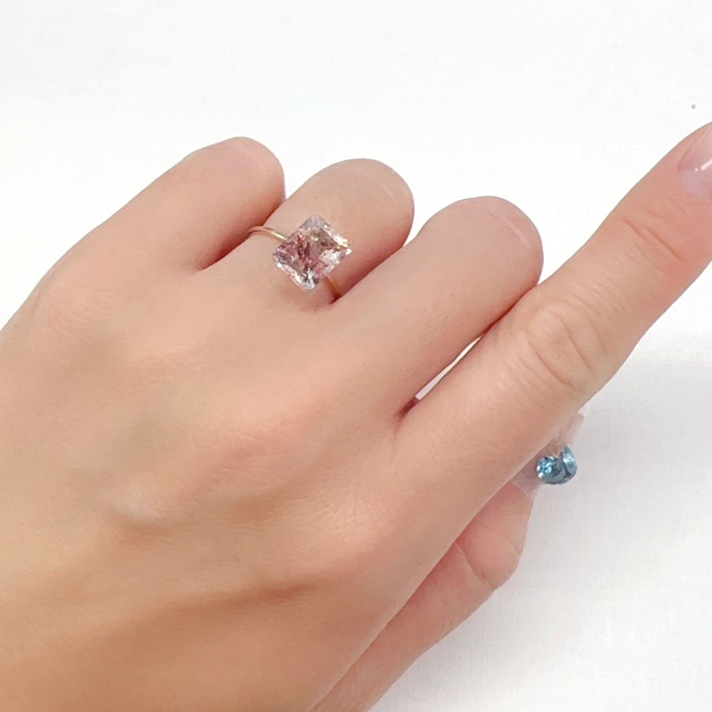 ファイヤークォーツ ナイジェリア産 2.77ct[240326717]10.1x7.7mm前後