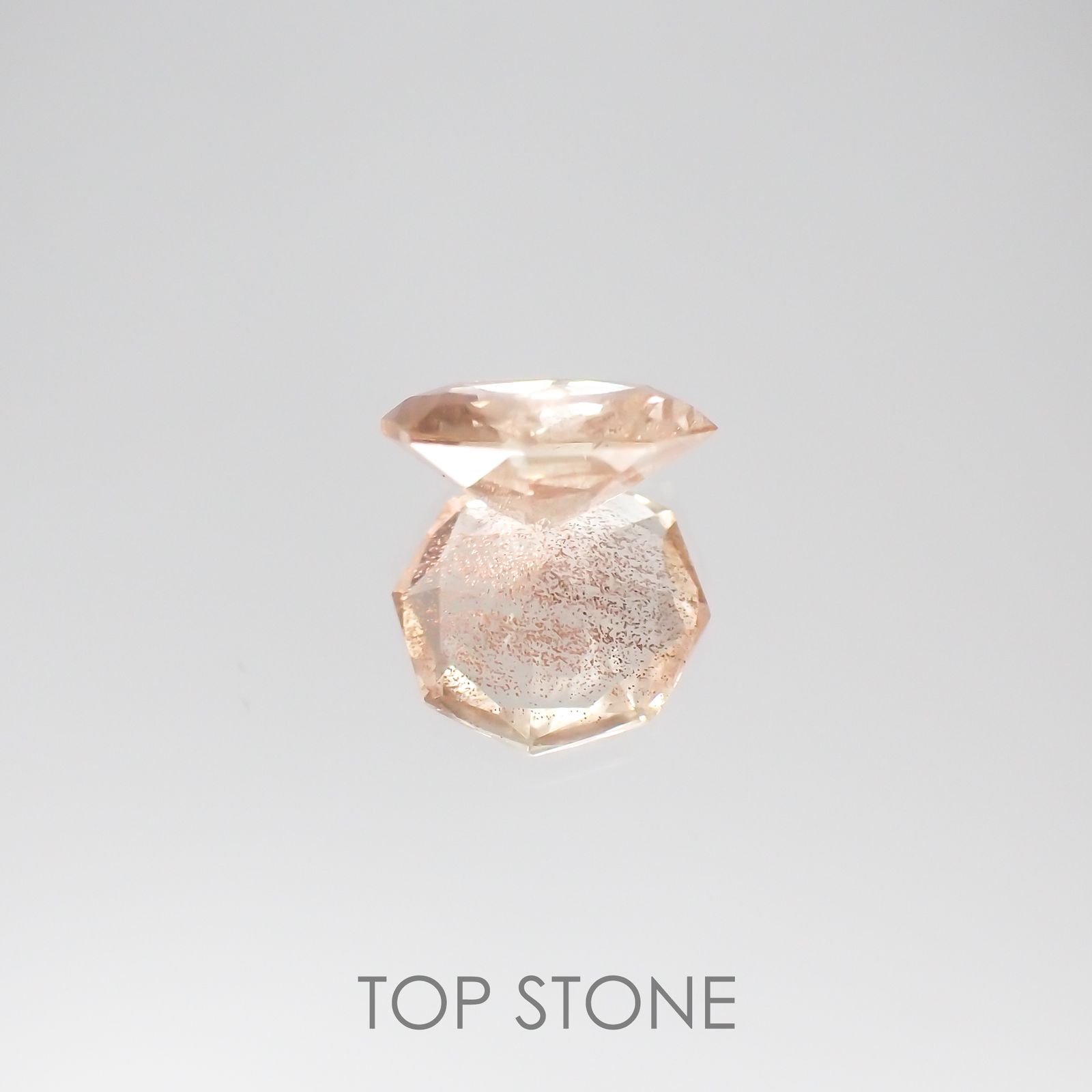 ◇オクタゴンカット◇オレゴンサンストーンSA(宝石名ラブラドライト) アメリカ・オレゴン州産 0.58ct 識別済[210610965]6×6mm前後