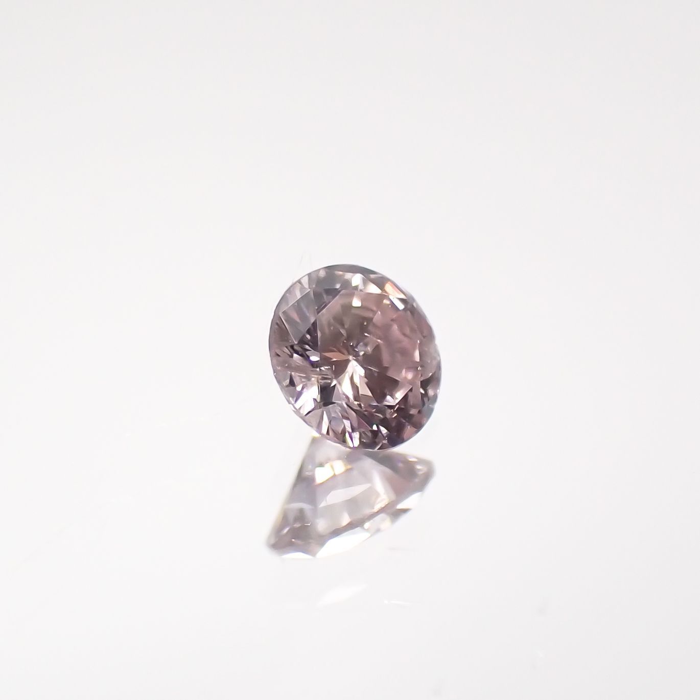 ピンクダイヤモンド(宝石名ダイヤモンド) I-1 / LIGHT PINK 0.05ct ソ付(CGL)[210711790]2.3×2.4mm前後