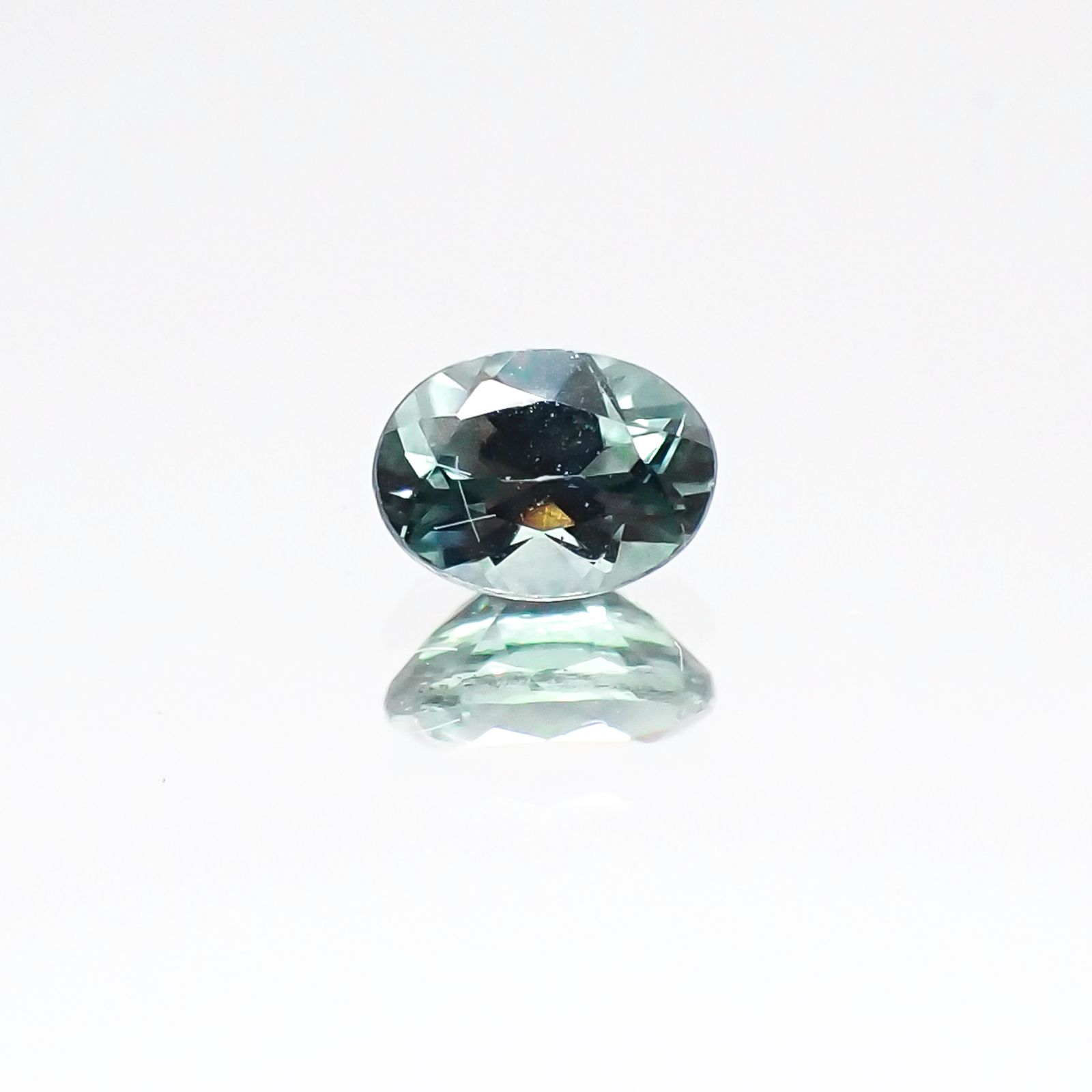 モンタナサファイア アメリカ産 ルース 0.25ct[20116713]4.2×3mm前後