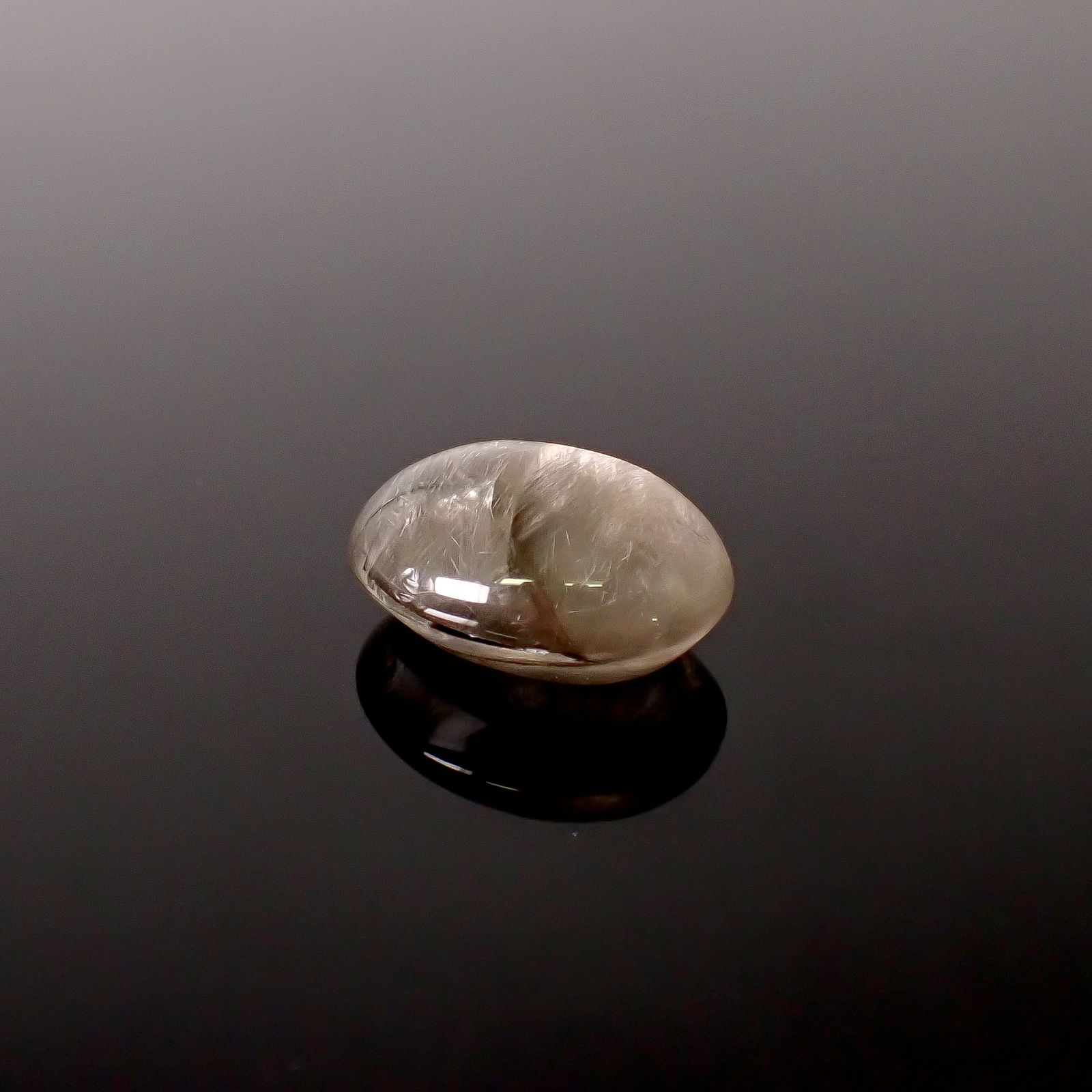 プラチナクォーツ ブラジル産 34.36ct / 23.8x17.2mm前後 [260131606]