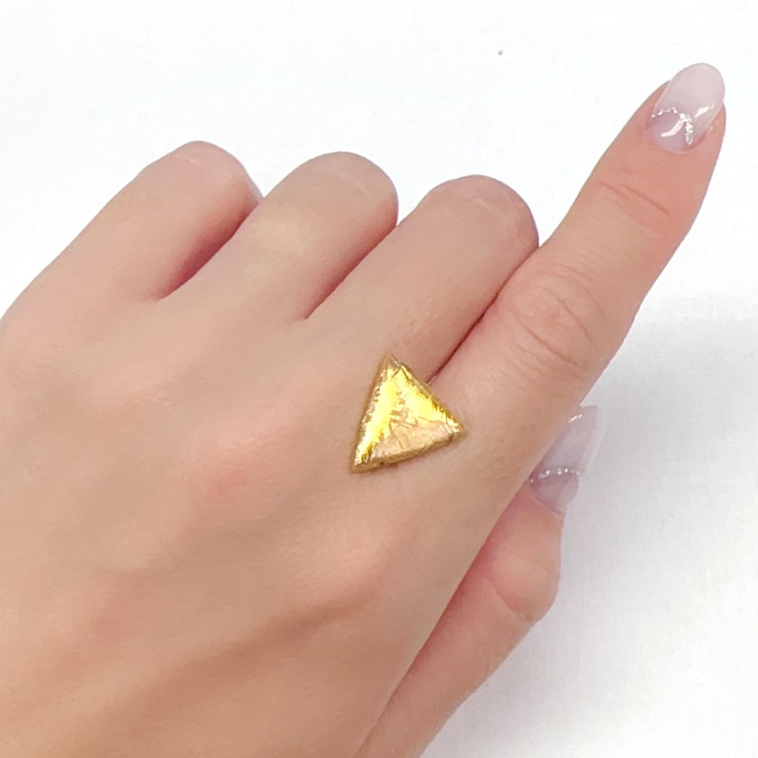 ムオニナルスタ隕石 発見地:スウェーデン 11.04ct[240125826]14.8x14.4mm前後