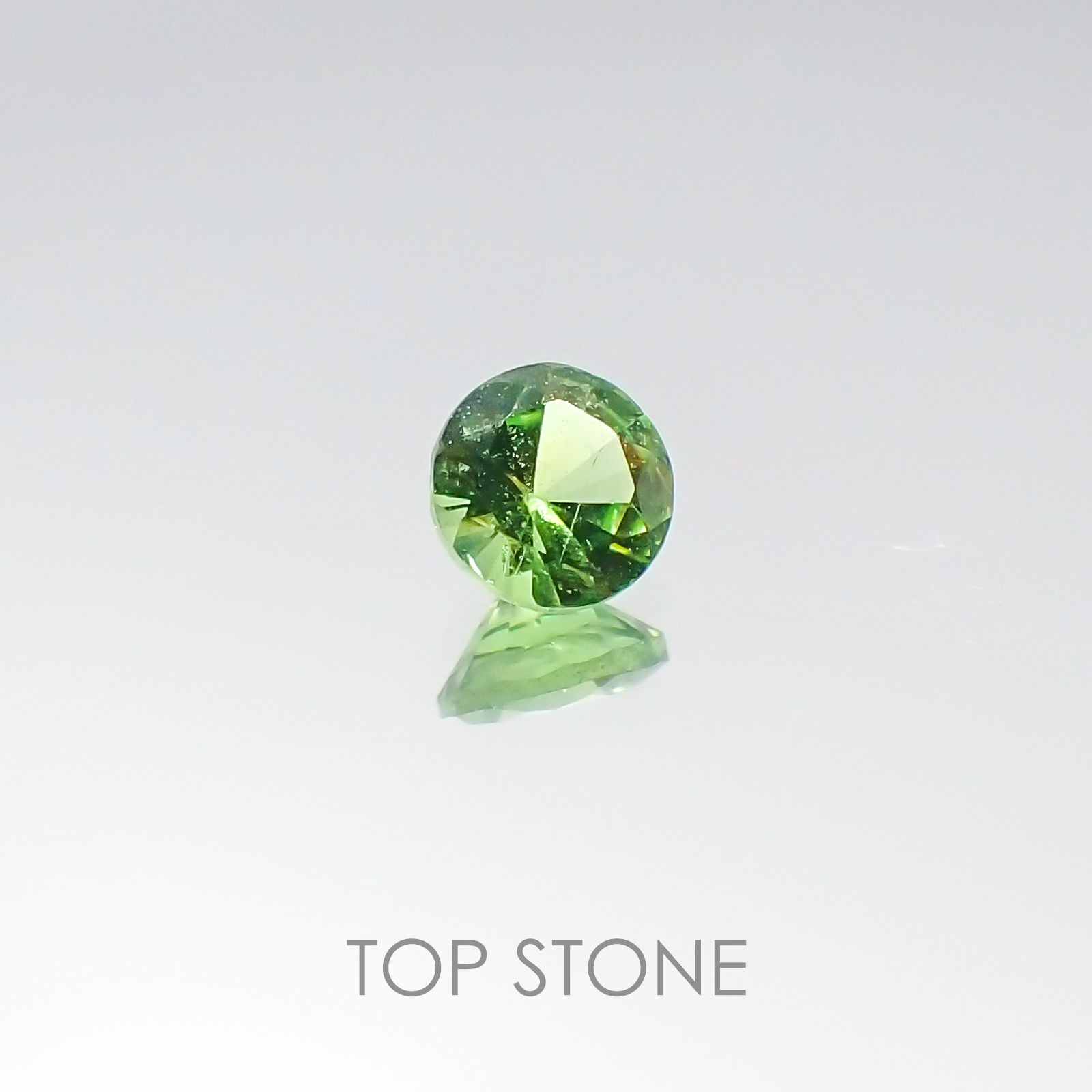 ミントガーネット ケニア産 ルース 0.26ct[20096102]3.9×3.9mm前後