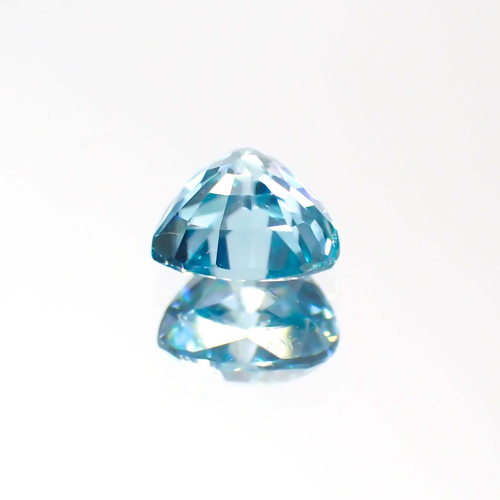 ブルージルコン(宝石名ジルコン) カンボジア産 1.24ct 識別済[211013446]6×5.9mm前後