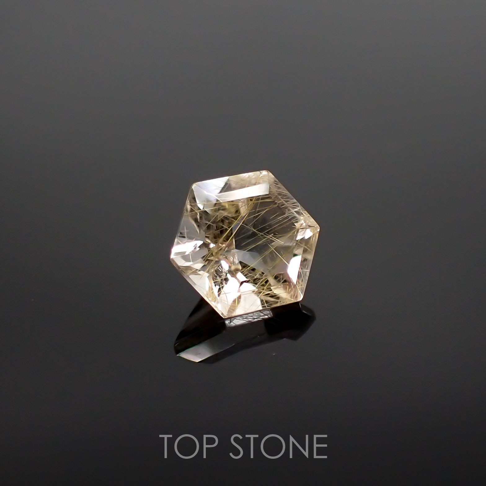◇ヘキサゴンカット◇ルチルクォーツSA(宝石名ルチルレイテッド・クォーツ) ブラジル産 0.91ct 識別済[210611300]6.1×6.1mm前後