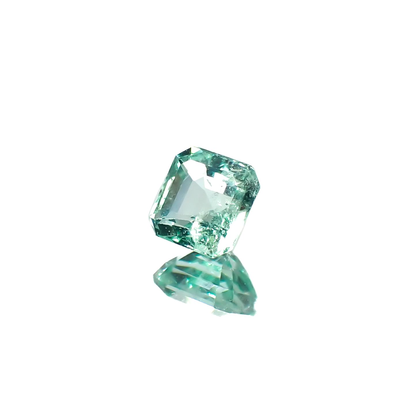 パステルカラーエメラルド コロンビア産 0.19ct[240225948]3.3x3.3mm前後