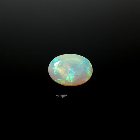 エチオピアオパール エチオピア産 0.76ct[240125325]8.1x6.2mm前後