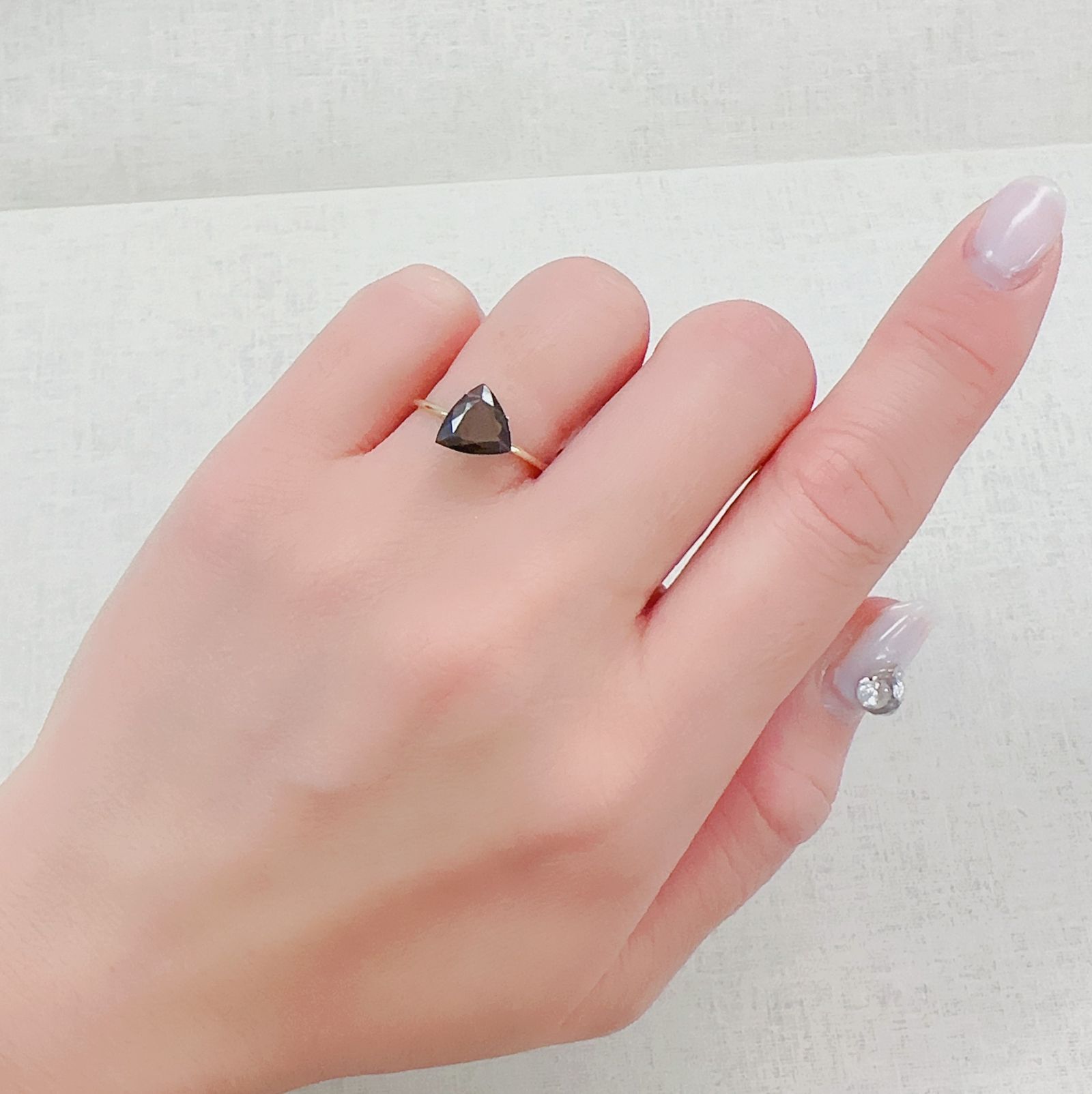 ゴールドシーンサファイア非加熱 ケニア産 1.50ct[230321329]7.8x8mm前後