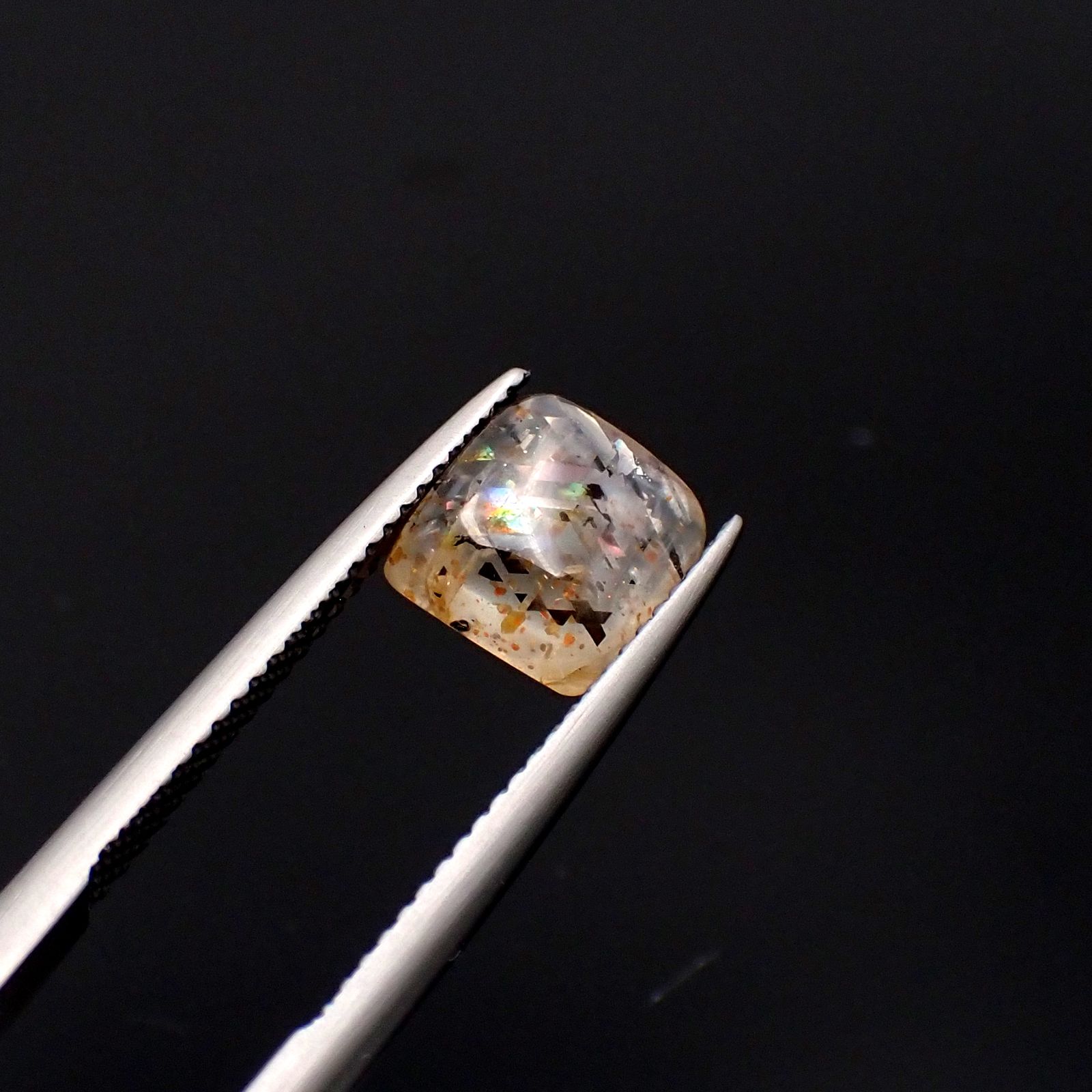 レインボーラティスサンストーン オーストラリア産 1.86ct[230722899]7.7x7.5mm前後