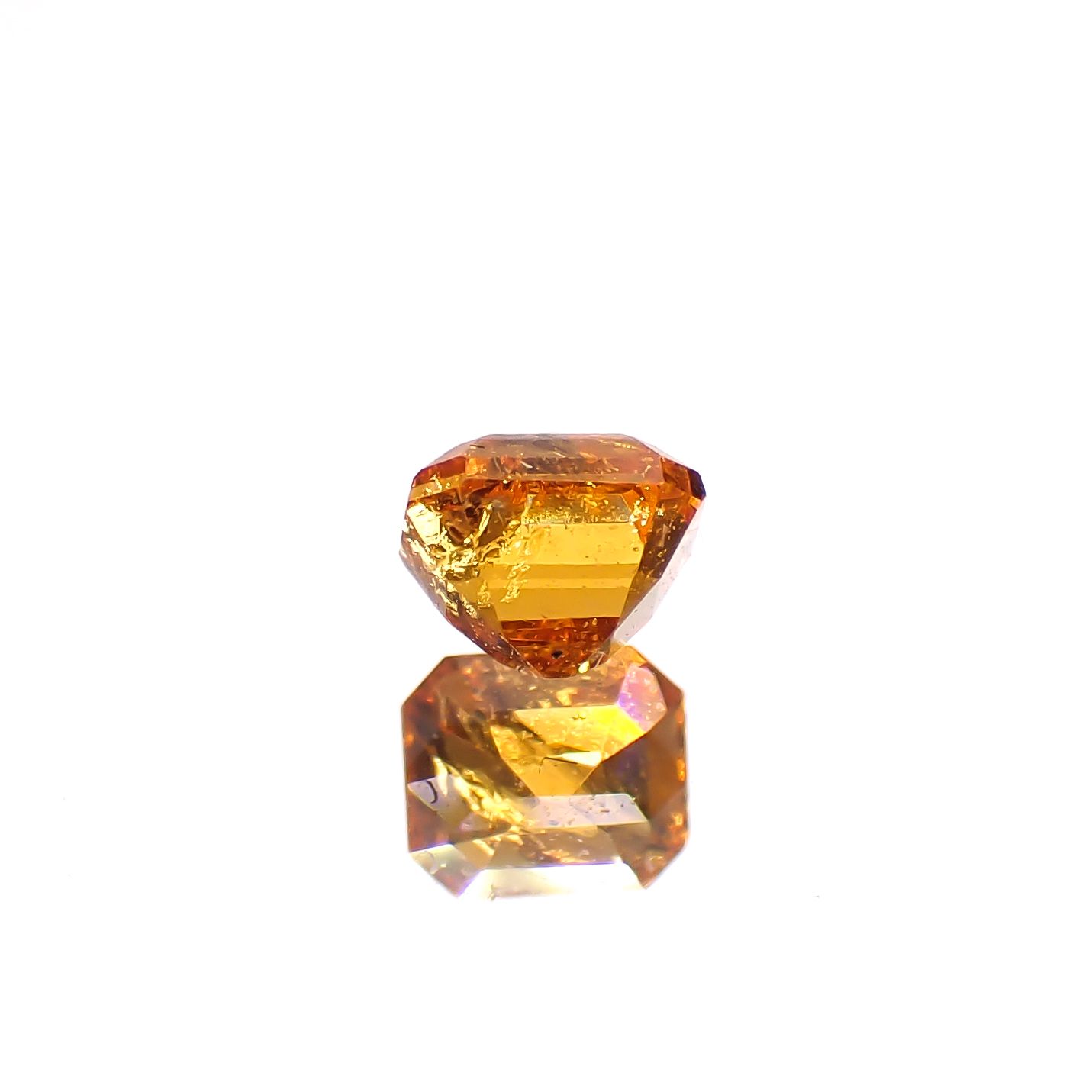 マンダリンガーネット マダガスカル産 0.27ct[240628222]3.3x2.9mm前後