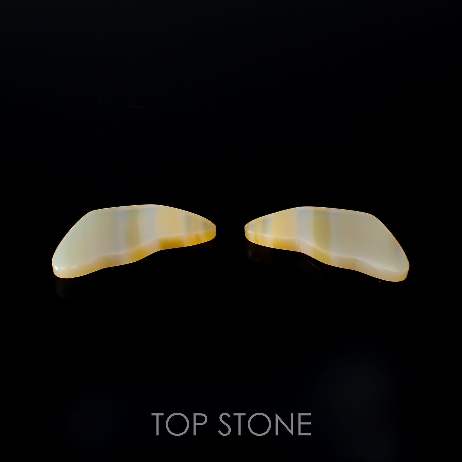 ◇カスタムカット◇アイリスアゲート 2個セット(蝶々) スライス インドネシア・スマトラ産 27.67ct[221118991]31.6-31.7x15.8-15.5mm前後