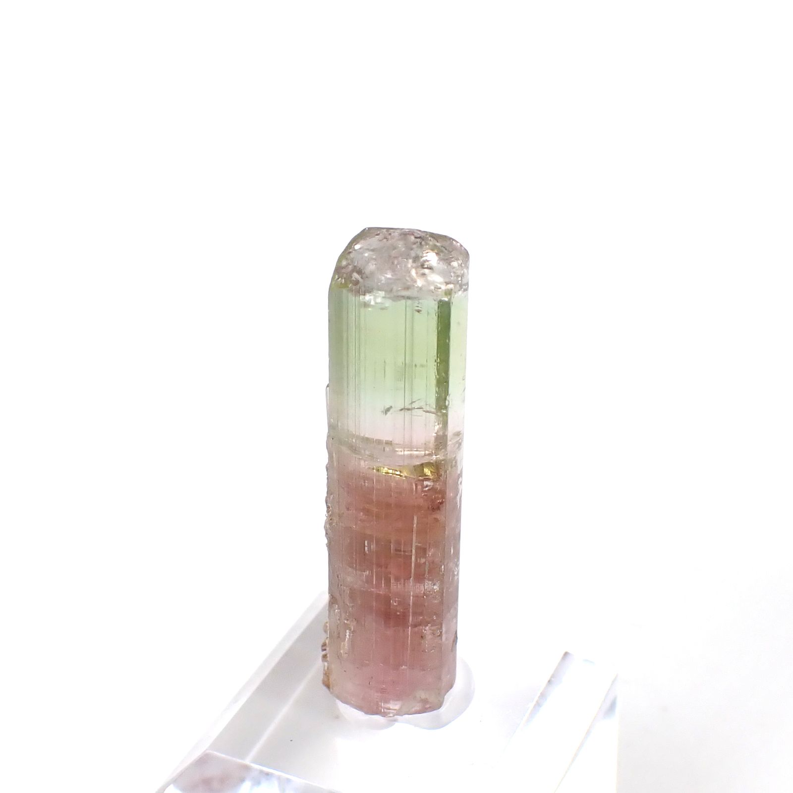 トルマリン柱状結晶原石 アフガニスタン・パプロク鉱山産 アクリル台座付き 26.8ct(5.36g) / 8x8.1x34.7mm前後 [260632363]