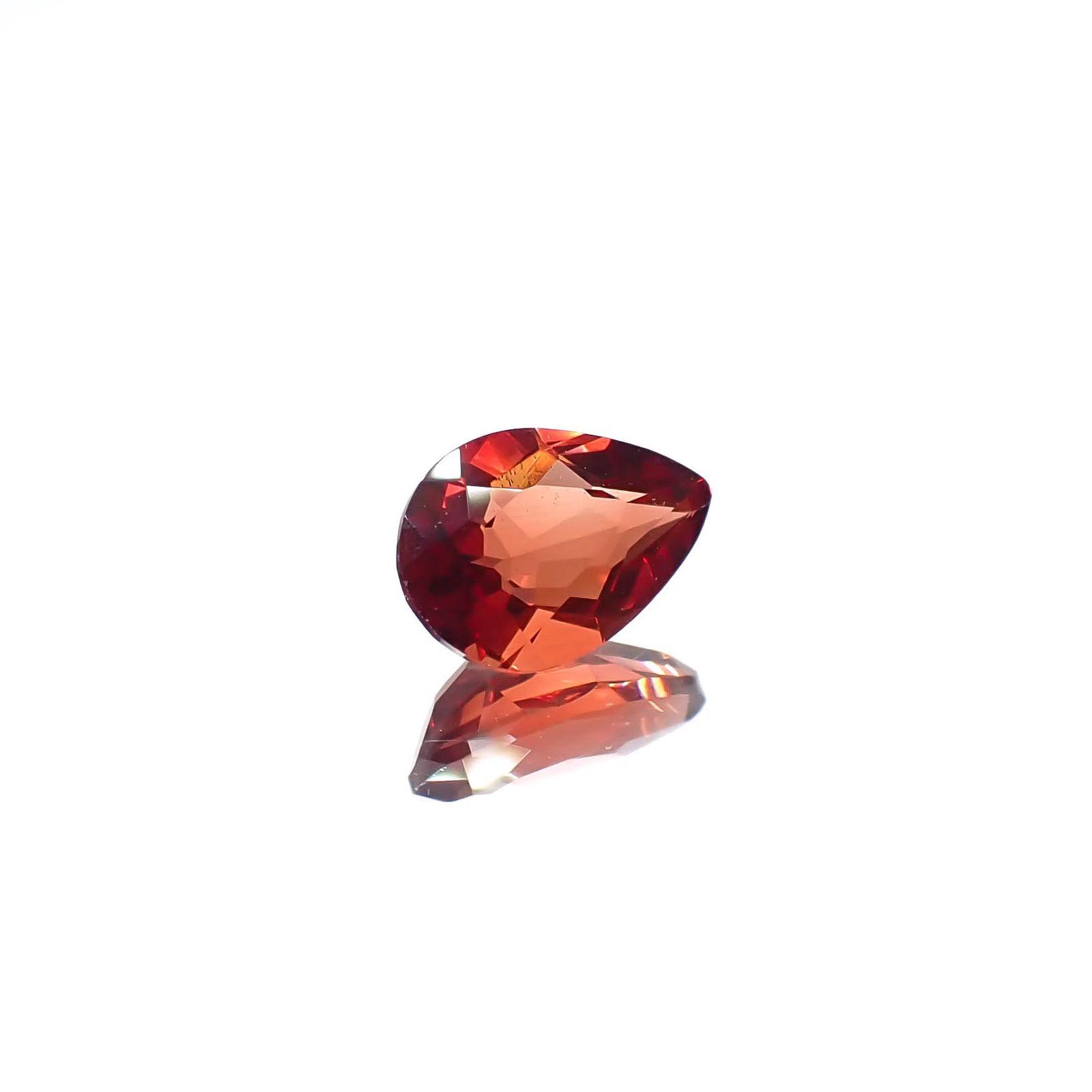 アンデシン(宝石名アンデシン/ラブラドライト)チベット産 0.60ct 識別済[240125606]7x4.9mm前後