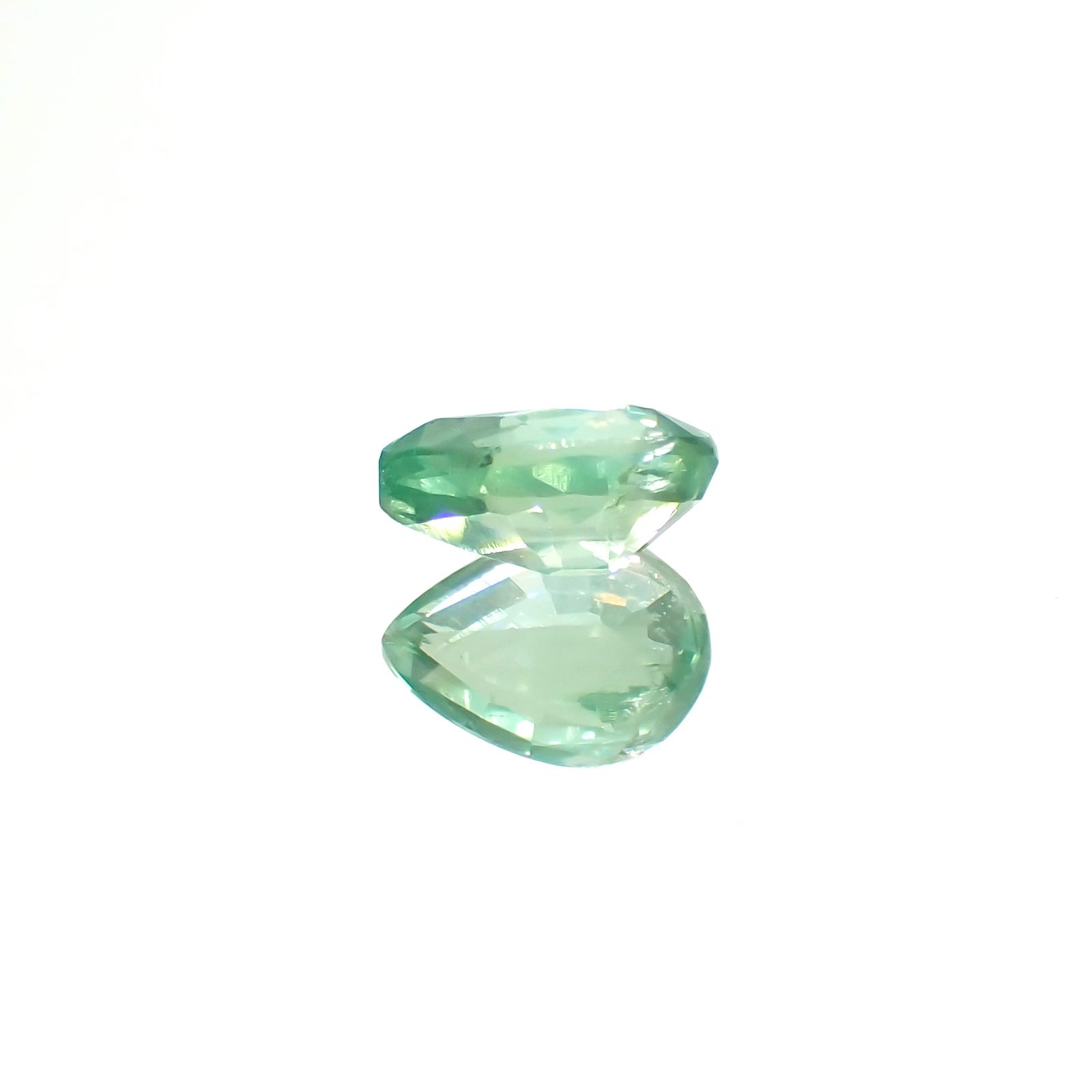 グリーンカイヤナイト タンザニア産 0.92ct[230220579]6.9x4.9mm前後