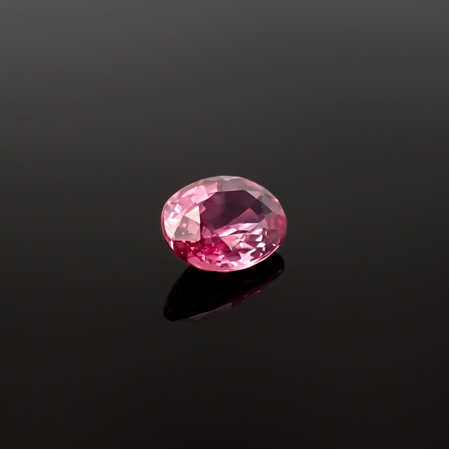 ピンクサファイア 非加熱(宝石名ピンク・サファイア)スリランカ/マダガスカル産 GIT鑑付 0.98ct / 7.06x5.13mm前後 [260432067]