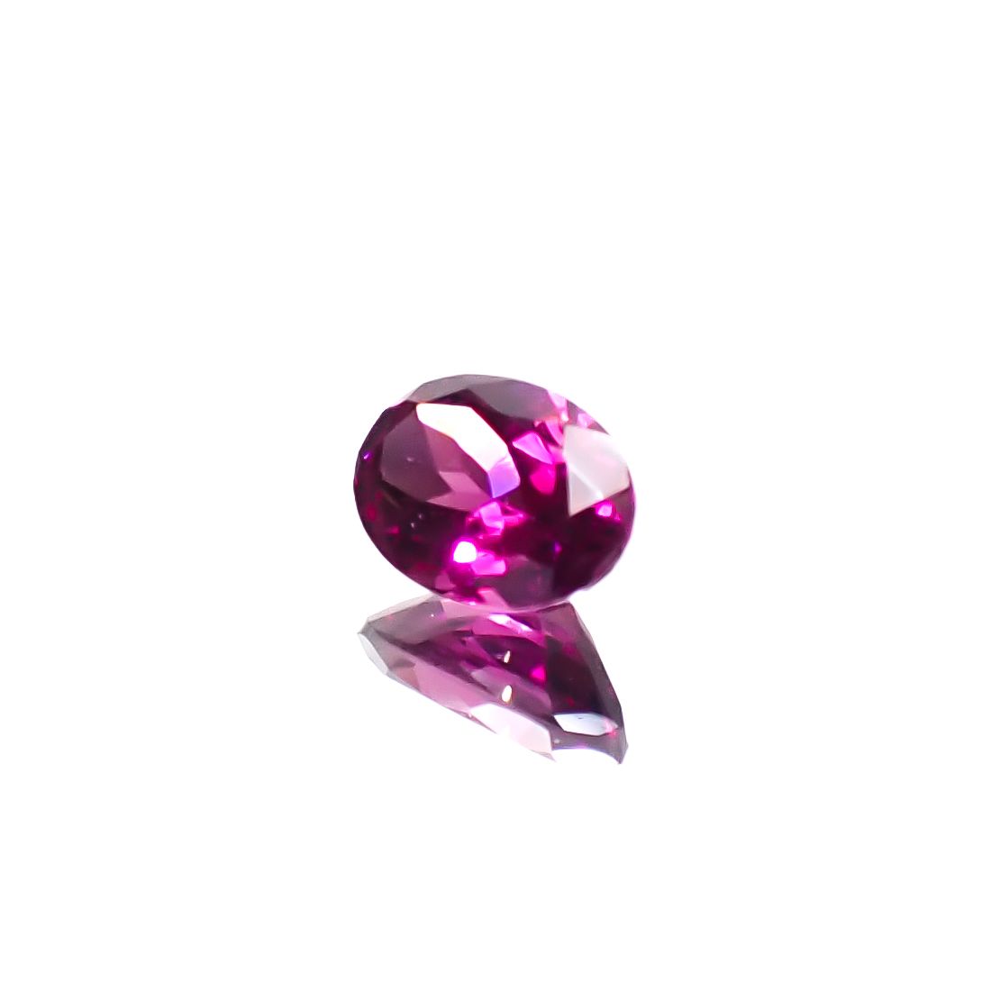 グレープガーネット ブラジル産 1.03ct [241229634]7.1x5.1mm前後