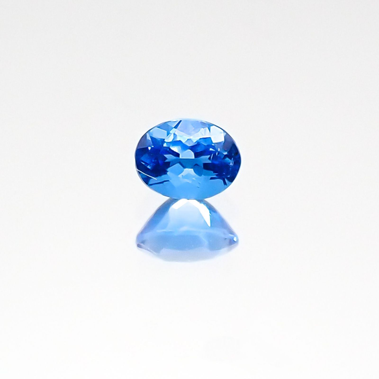 アウイナイト ドイツ産 ルース 0.072ct[20117648]3×2.3mm前後