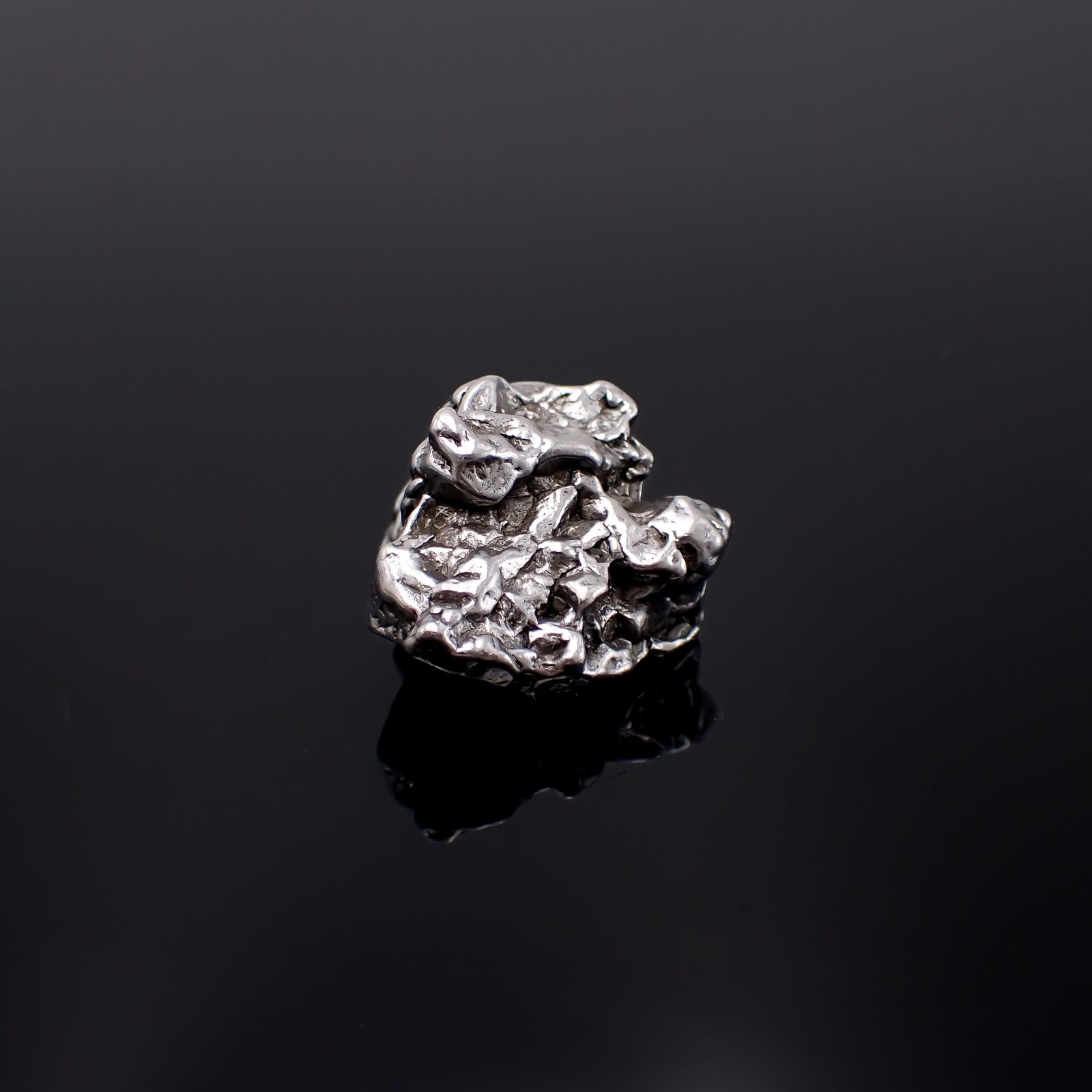 カンポ・デル・シエロ隕石 原石 発見地:アルゼンチン 136.59ct[240125510]19.8x18.9mm前後
