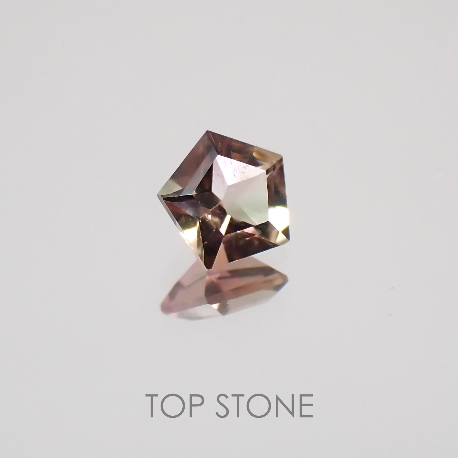 ◇ペンタゴンカット◇バイカラートルマリンSA ブラジル・アフリカ産 ルース 0.22ct[21029141]4.1×4.1mm前後