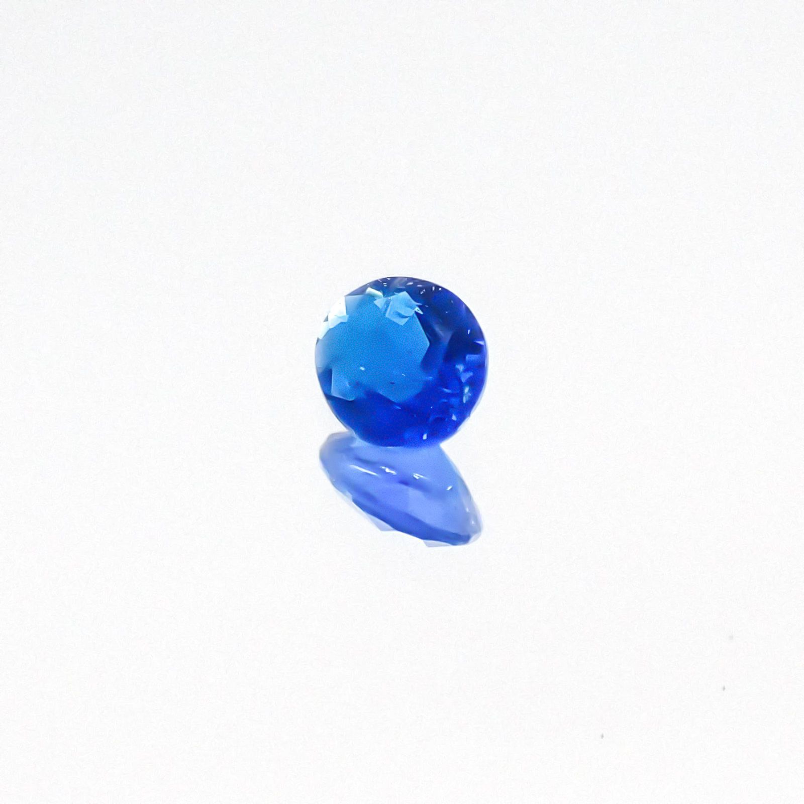 アウイナイト(宝石名アウイナイト) ドイツ産 0.082ct 識別済[20084499]3.2×2.8mm前後