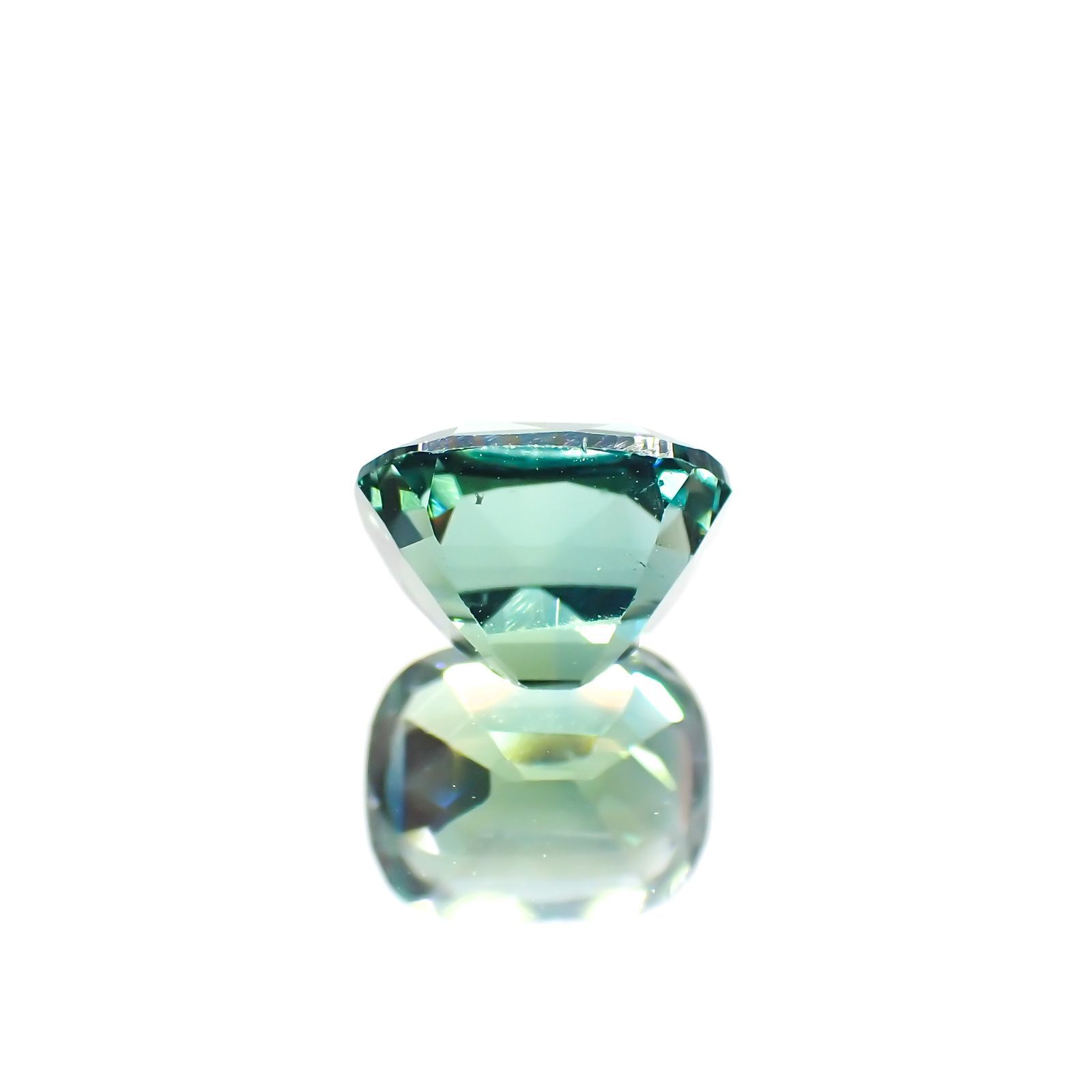 ブルーグリーントルマリン(宝石名グリーン・トルマリン) アフガニスタン産 1.268ct ソ付(彩珠)[211013583]7×5.6mm前後