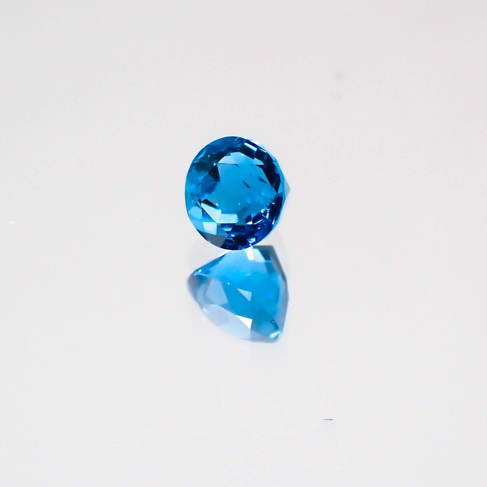 アウイナイト ドイツ産 ルース 0.17ct[210210035]3.3×3.3mm前後