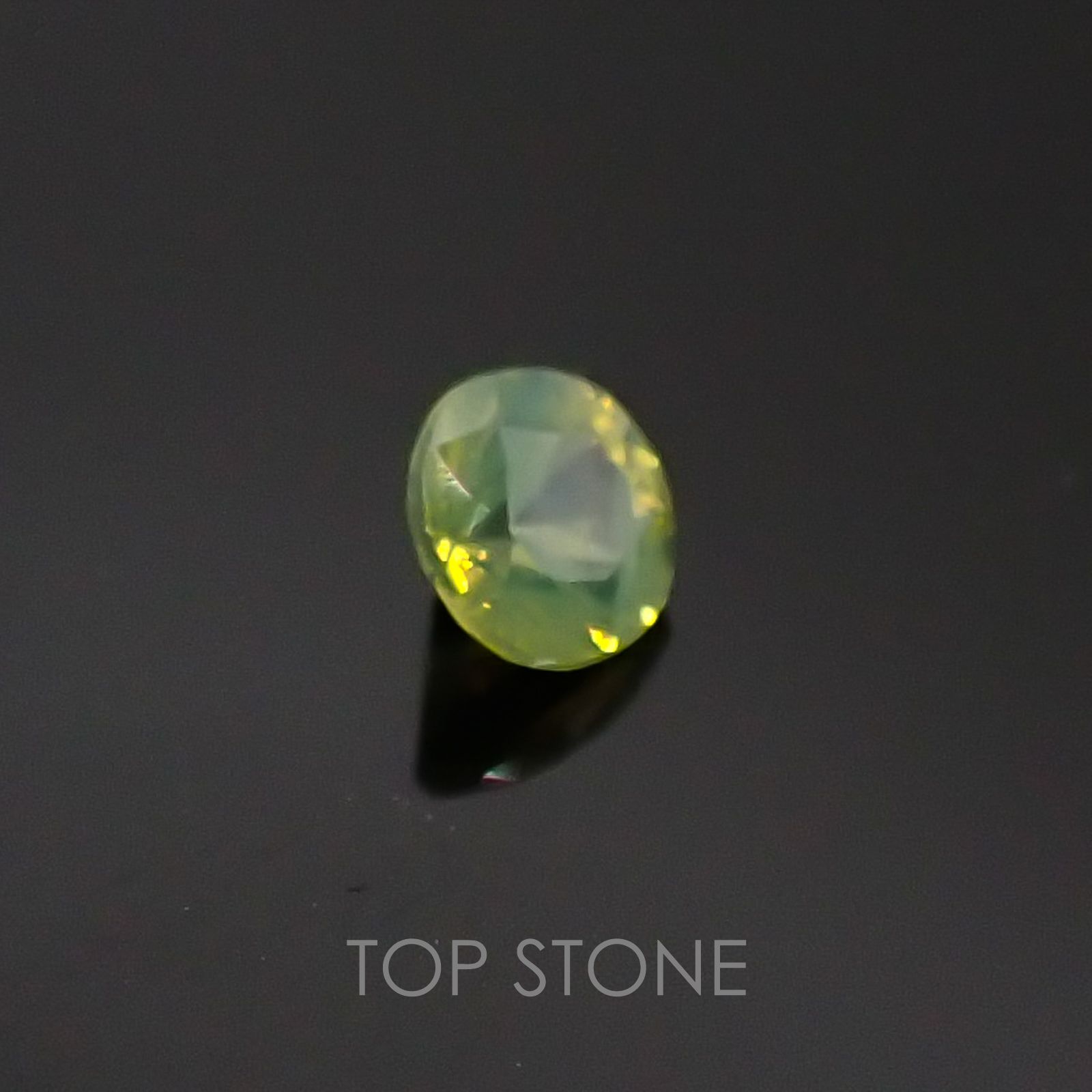 クリソベリルキャッツアイ スリランカ産 ルース 0.14ct[20085212]3×2.9mm前後