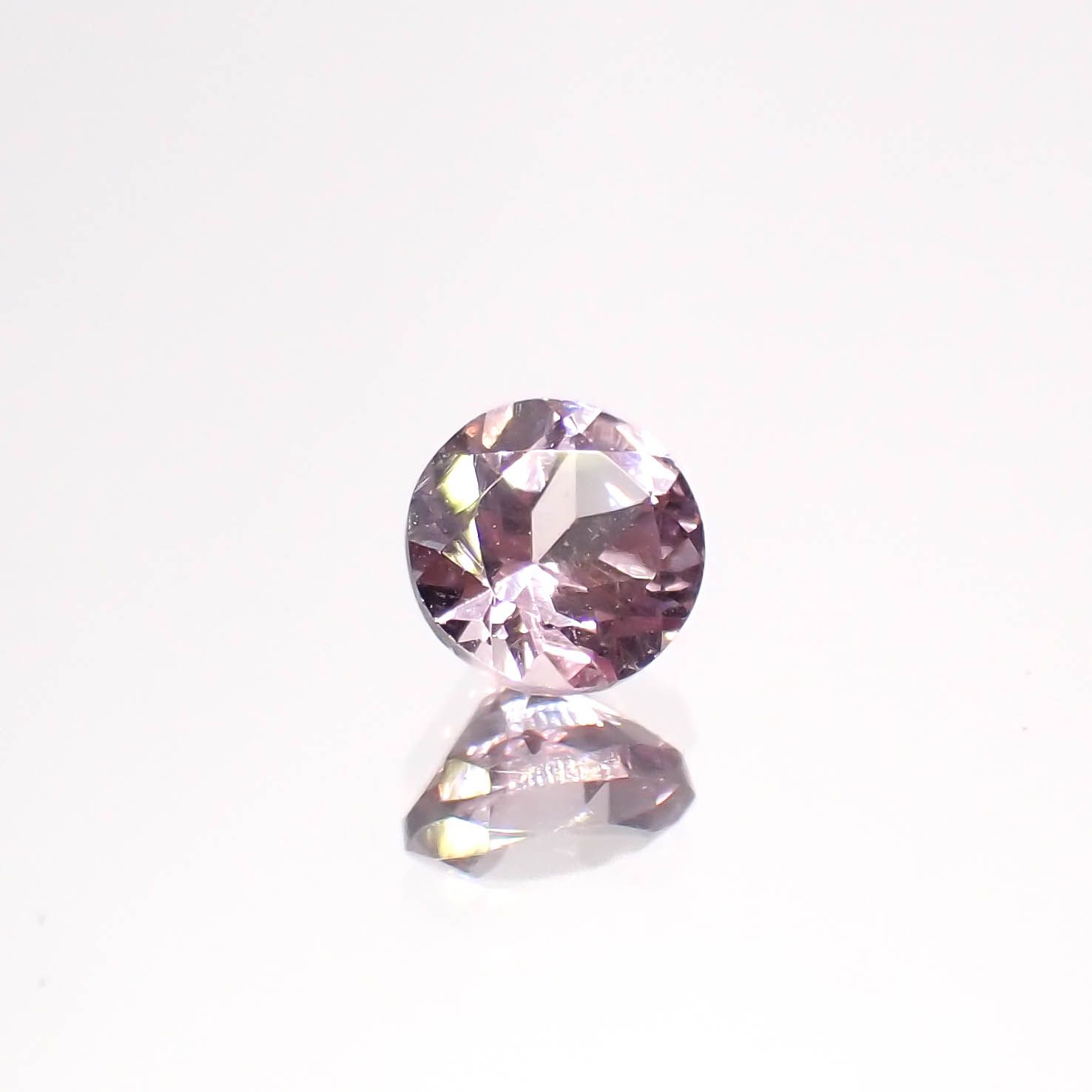 ドラゴンガーネット タンザニア産 0.32ct[230722954]3.9x3.9mm前後