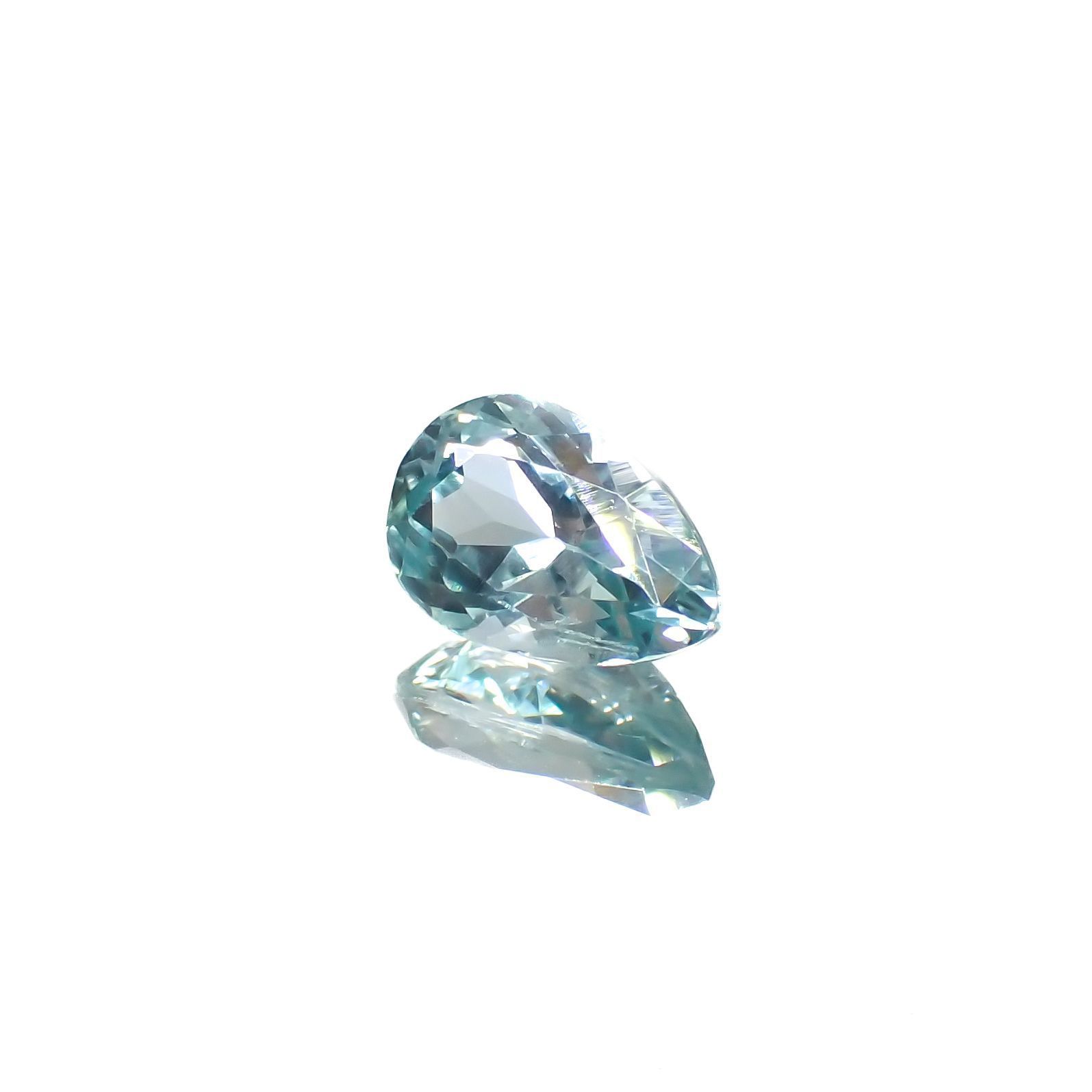 シーフォームカイヤナイト(宝石名カイヤナイト)タンザニア産 1.91ct 識別済[220616278]9.1x6.2mm前後