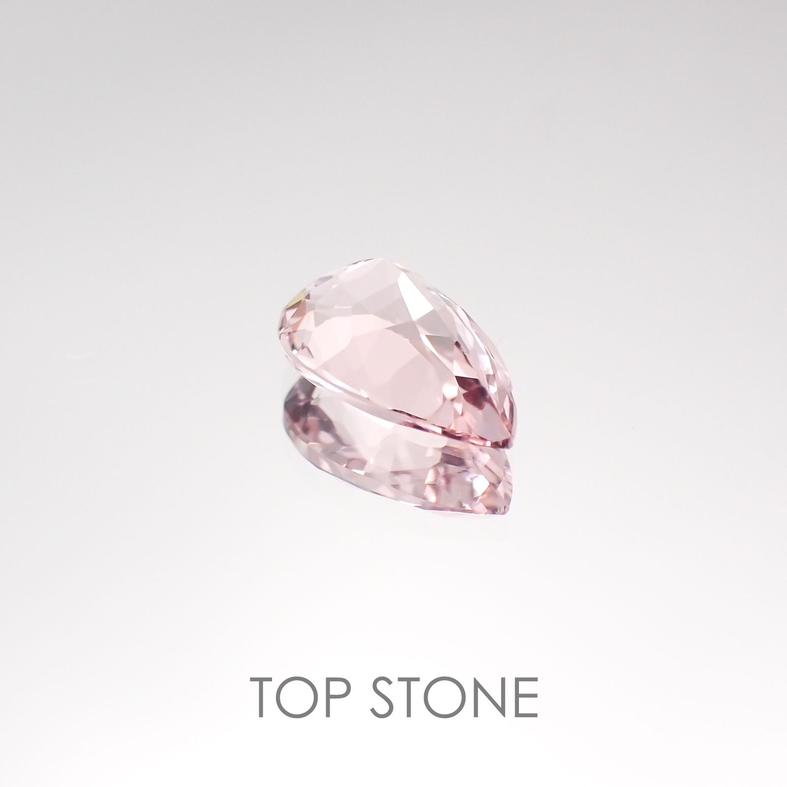 モルガナイト ナイジェリア産 ルース 1.21ct[20117405]9.5×6.2mm前後