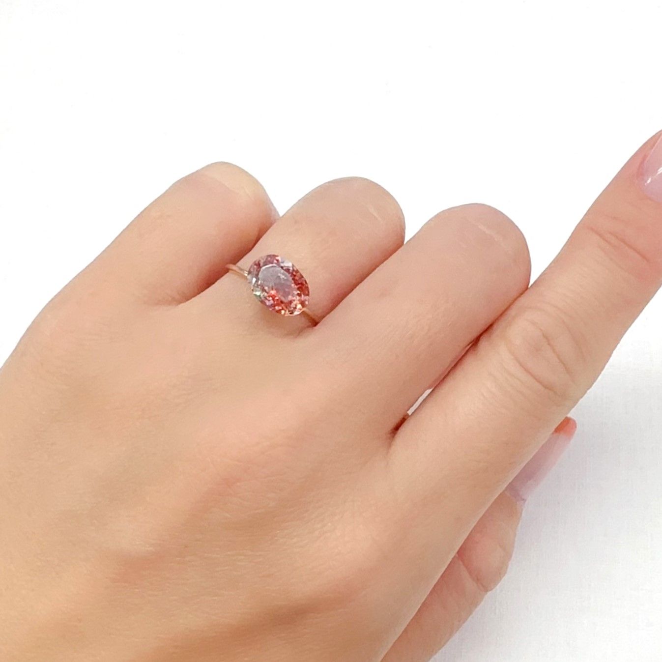 ファイヤークォーツ ナイジェリア産 1.79ct[240326720]9.6x7mm前後