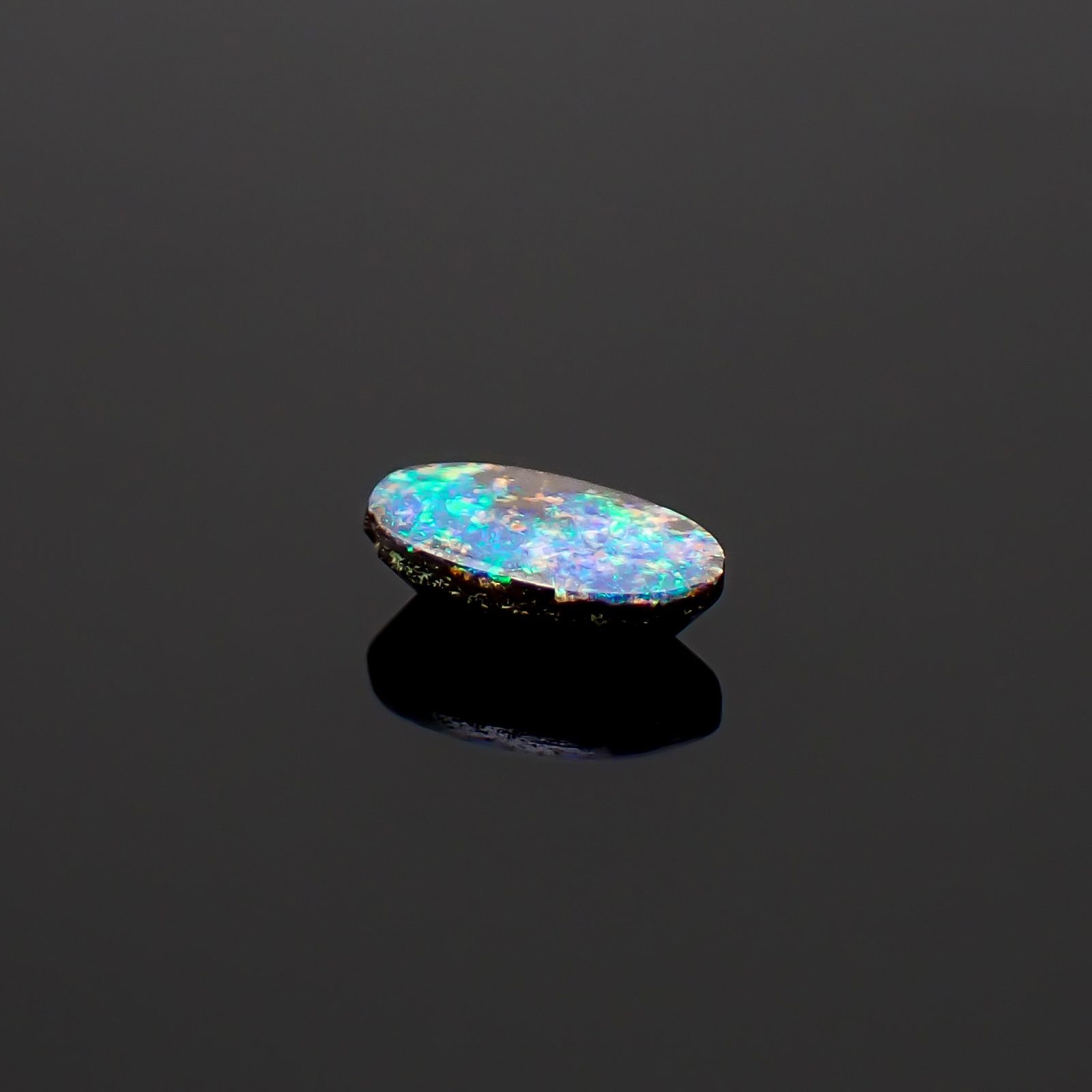 ボルダーオパール オーストラリア産 0.46ct / 7x4.1mm前後 [260933071]