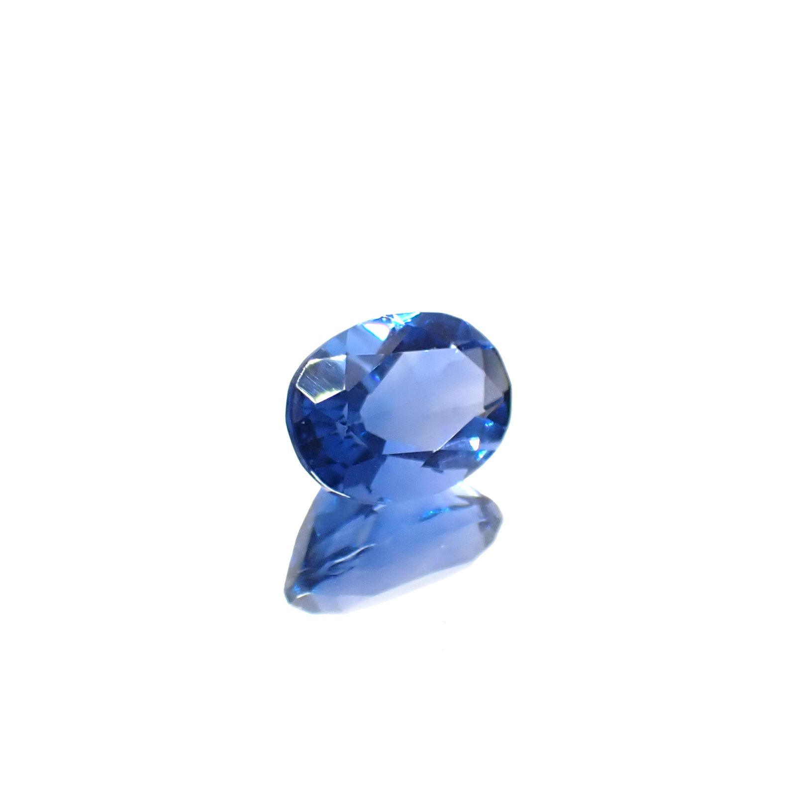 カラーチェンジフローライト ブラジル産 1.61ct / 8.1x6.1mm前後 [250530452]