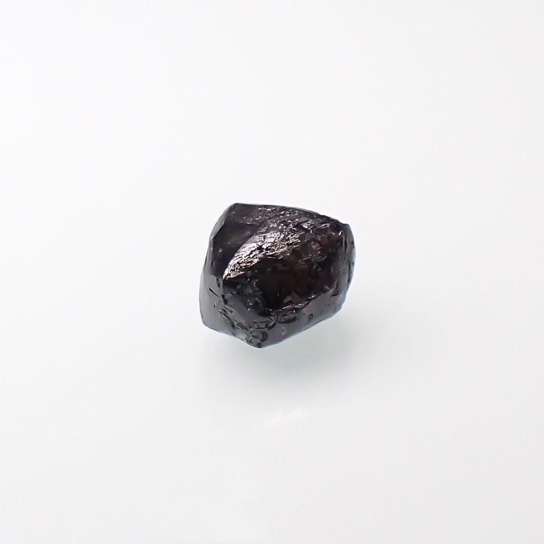 ブラックダイヤモンド 原石 0.63ct[220515834]4.8x4.6mm前後
