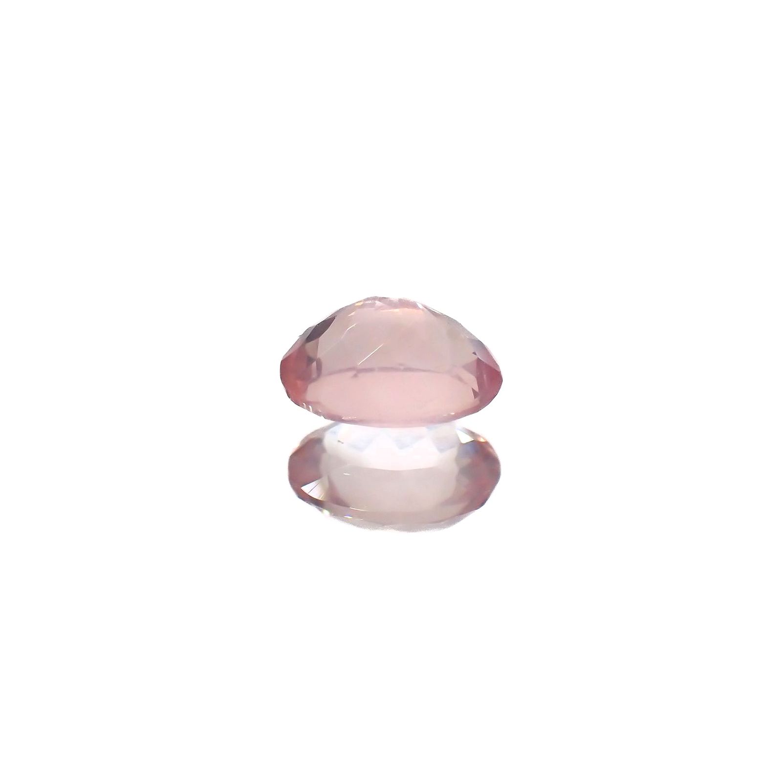 ディープローズクォーツ(宝石名ローズ・クォーツ)モザンビーク産 0.72ct 識別済[220616410]6.9x5.2mm前後