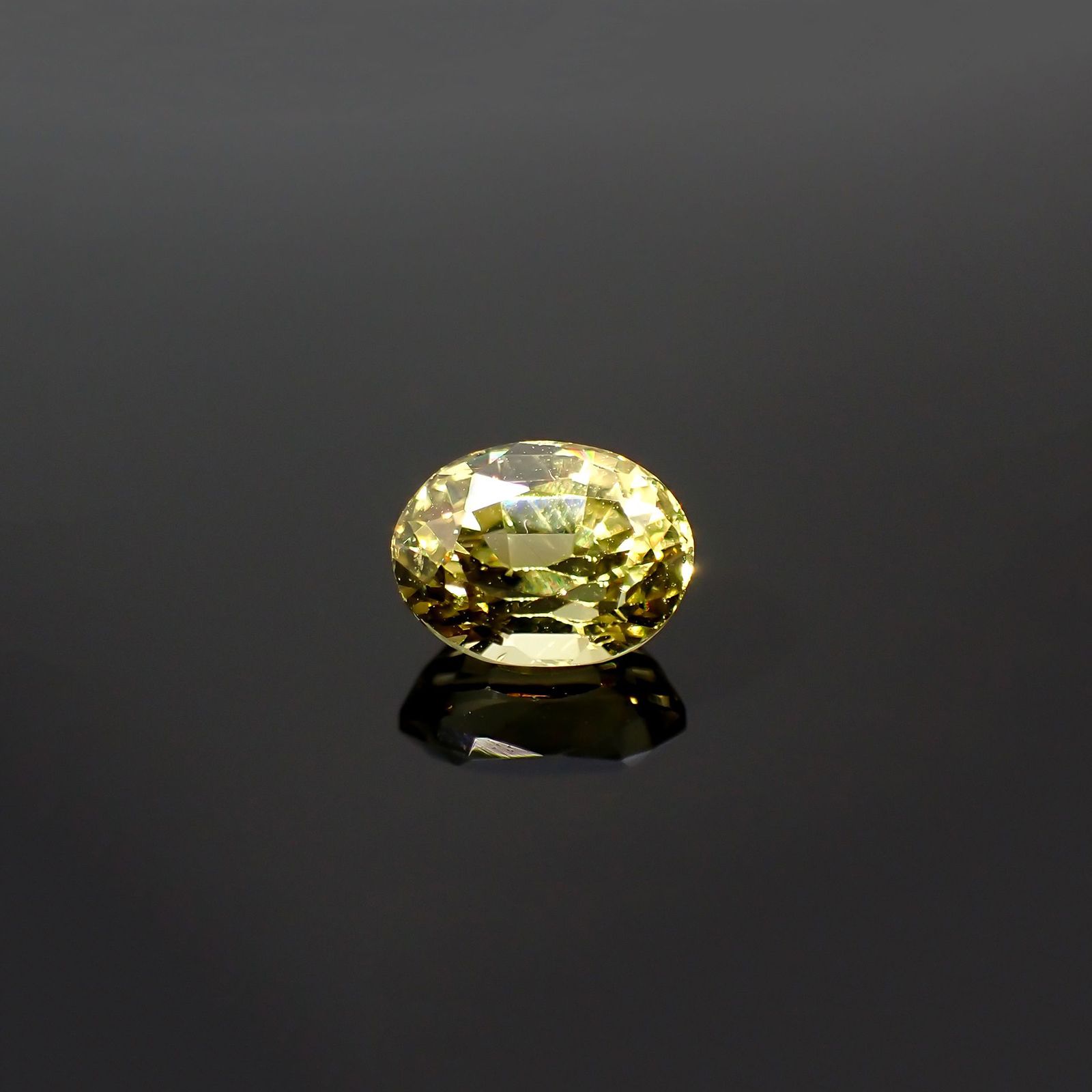 マリガーネット(宝石名グロッシュラー アンドラダイト・ガーネット)マリ共和国産 0.99ct 識別済[220115238]6.4x4.9mm前後
