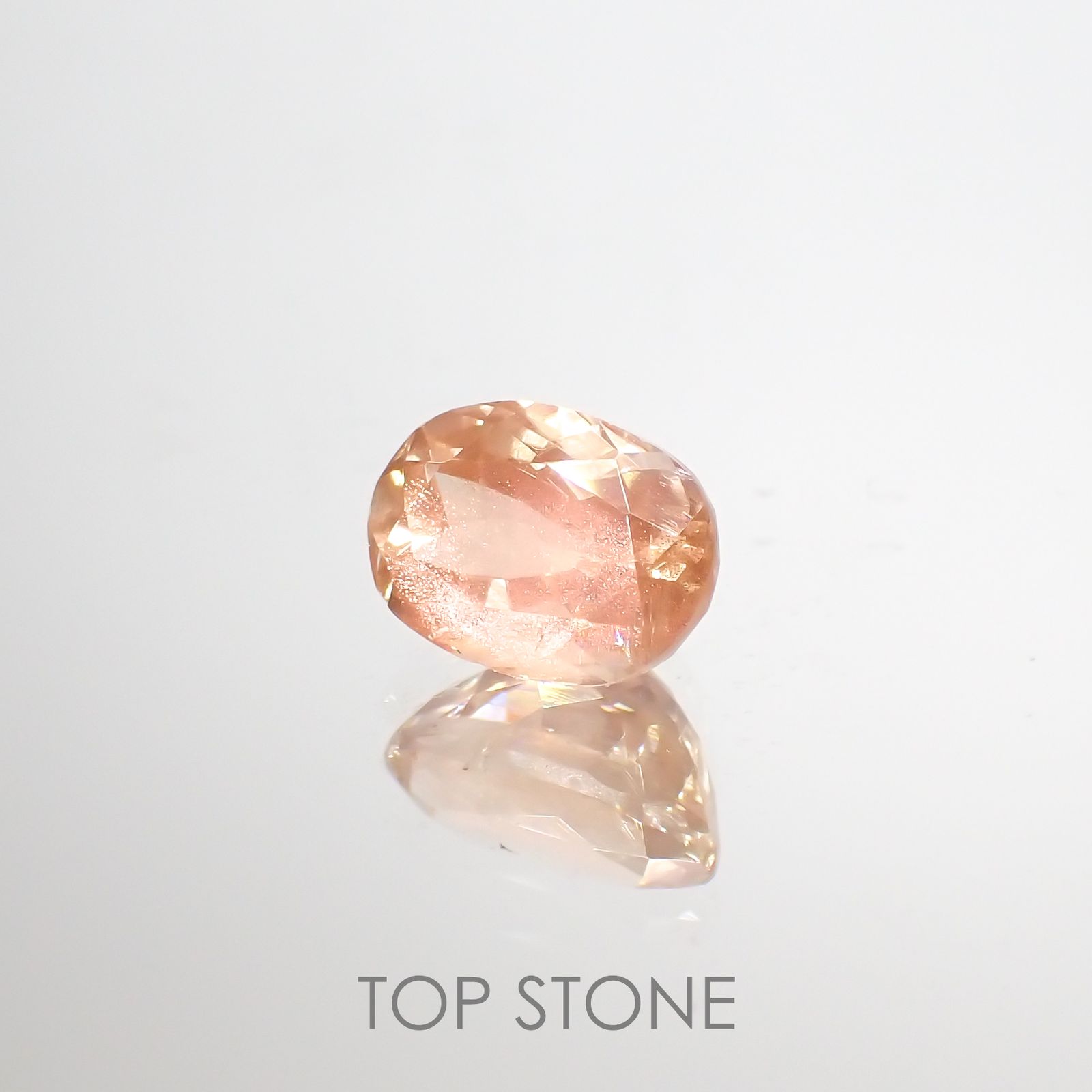 オレゴンサンストーン(宝石名ラブラドライト)アメリカ・オレゴン州産 1.54ct 識別済[220114657]8.3x5.9mm前後