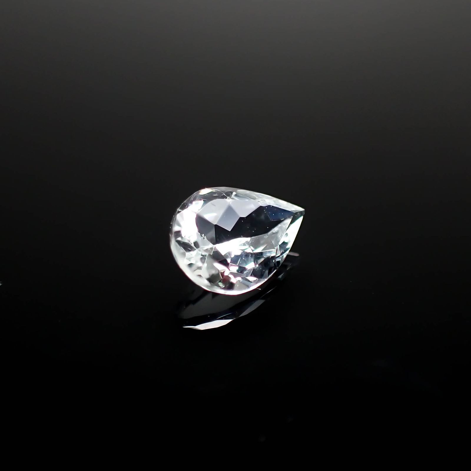ゴッシェナイト パキスタン・ヒマラヤ産 0.50ct[240527452]7.1x5.1mm前後