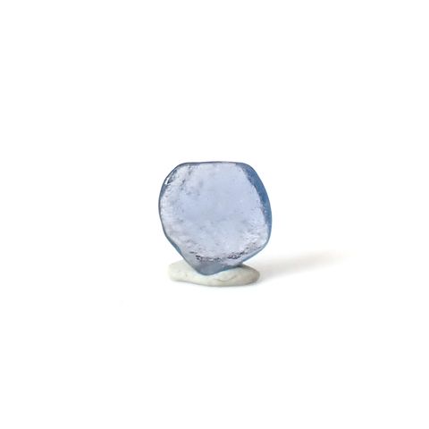 ヨーゴサファイア原石 アメリカ・モンタナ州ヨーゴ渓谷産 0.29ct / 4.7x5mm前後 [260431991]