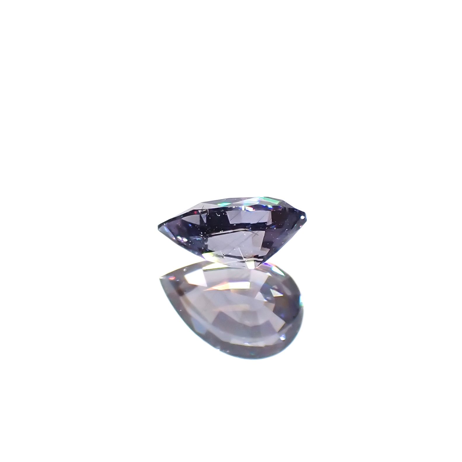 ベキリーブルーガーネット（カラーチェンジガーネット アレキタイプ） マダガスカル・ベキリー産 0.37ct[240125481]5.5x3.7mm前後
