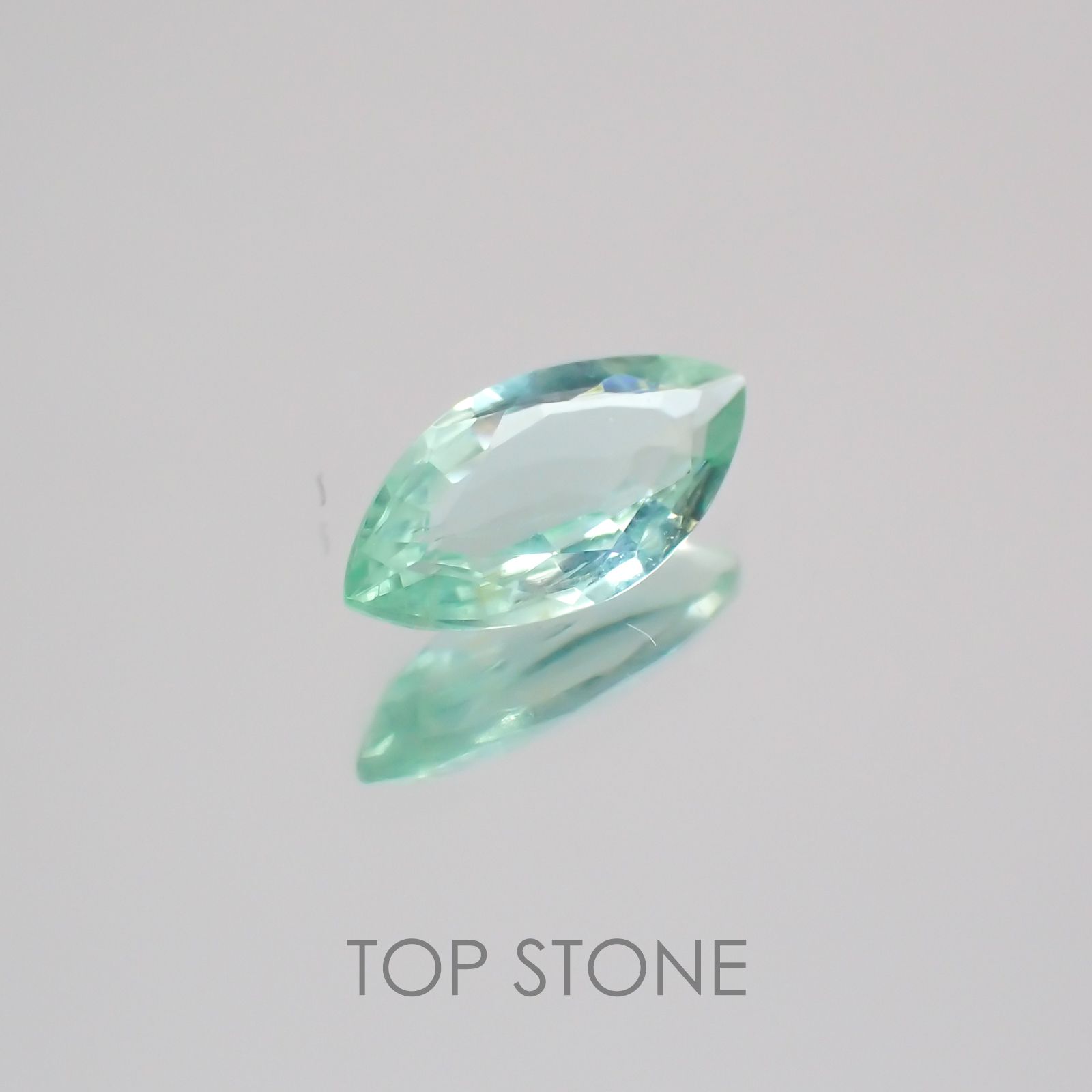 ミントベリル(宝石名グリーン・ベリル) ブラジル産 0.48ct 識別済[21069827]8.5×4.2mm前後